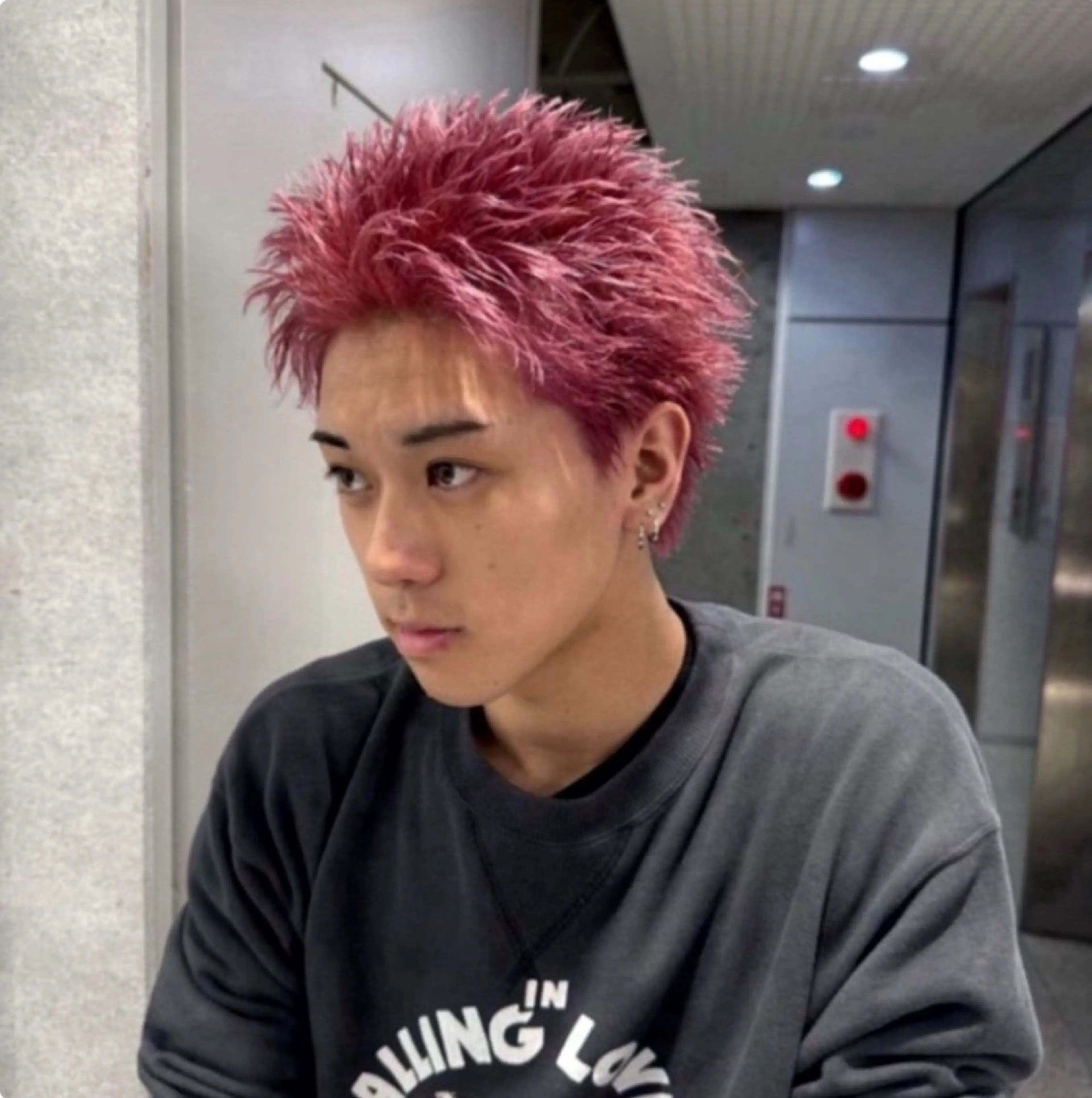 ショート カラー パーマ メンズ ピンクカラー ショートヘア カット ヘアカラー 🔥スパイキー 特化🔥菊水皐暉🔥のヘアスタイル