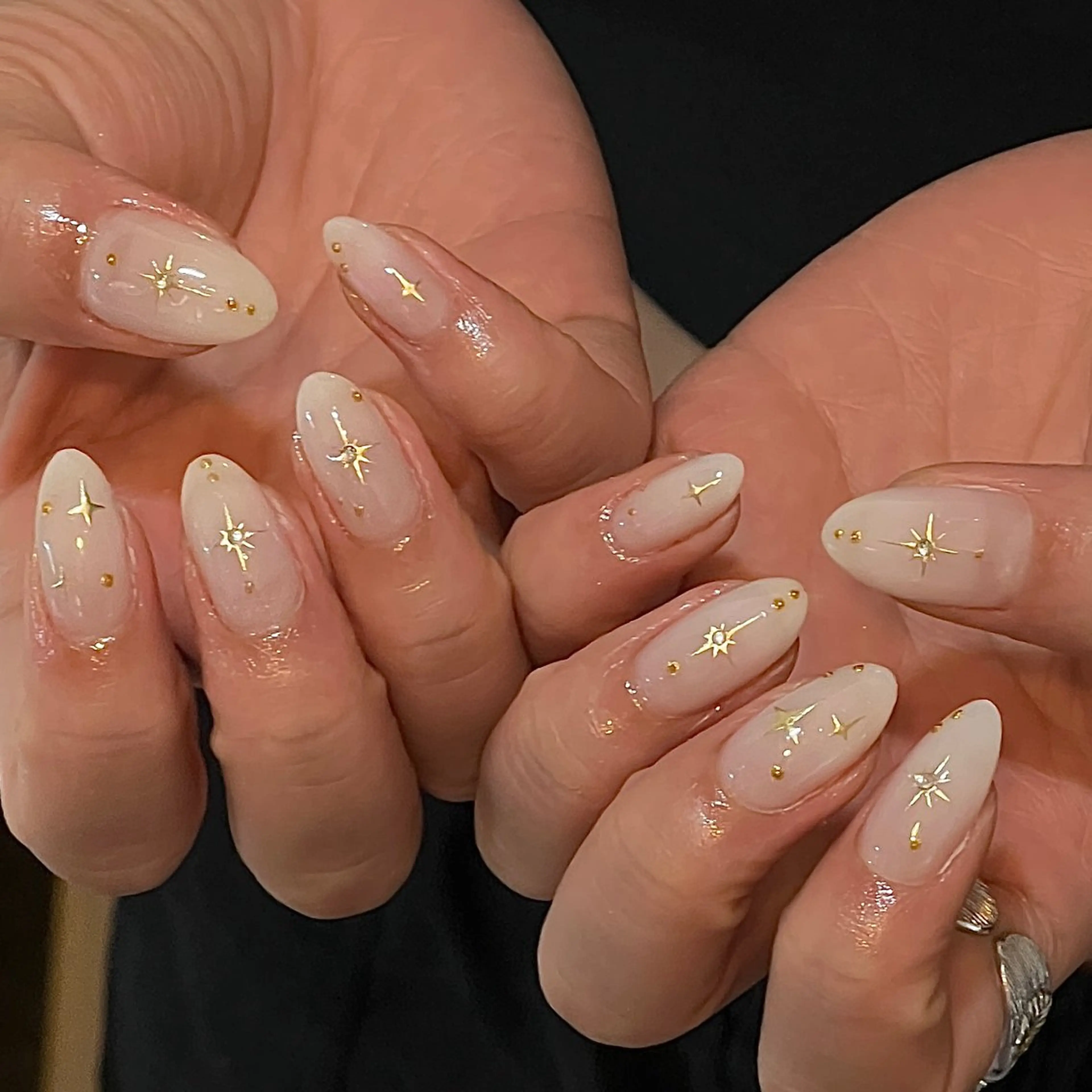 ネイル Dark Honey Kikiのネイルデザイン