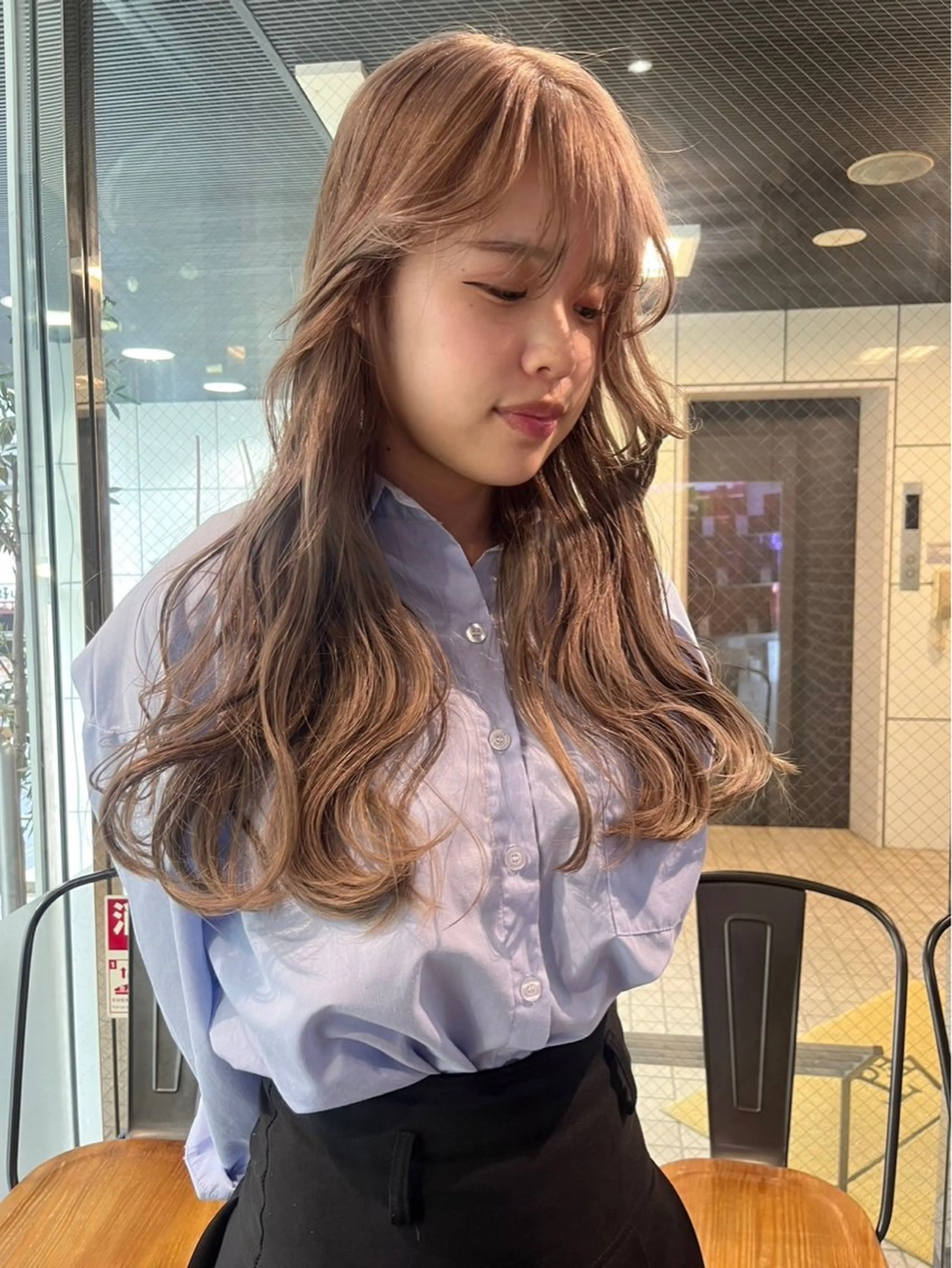 カラー ブリーチ ケアブリーチ ダブルカラー ハイトーンカラー インナーカラー ヘアカラー 暗髪/レイヤー/ボブ 🪩💫KAYOのヘアスタイル