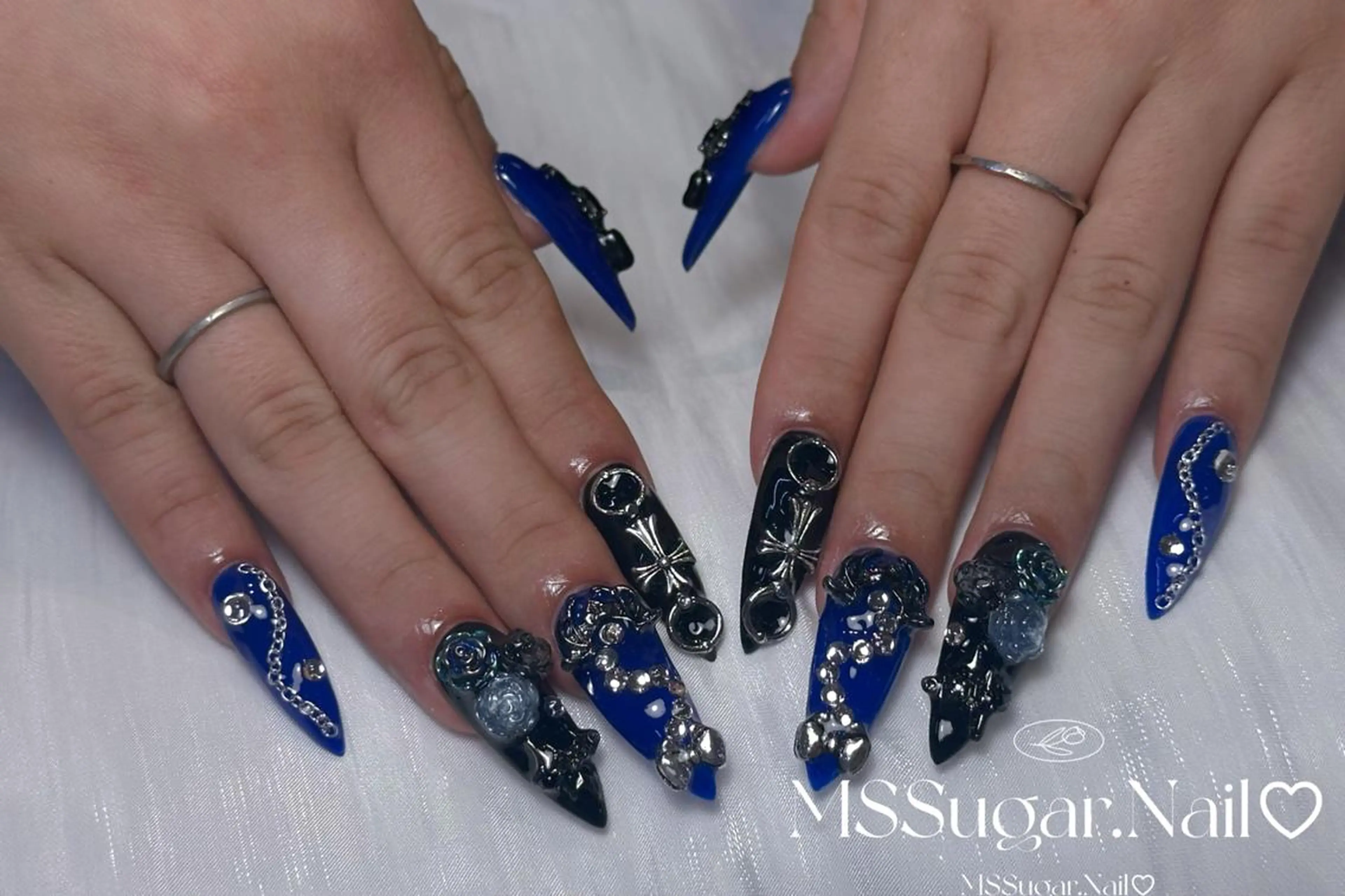 ネイル ハロウィン ロングネイル マグネットネイル スカルプネイル ネイルチップ ハンドネイル MSSugar Nailのネイルデザイン