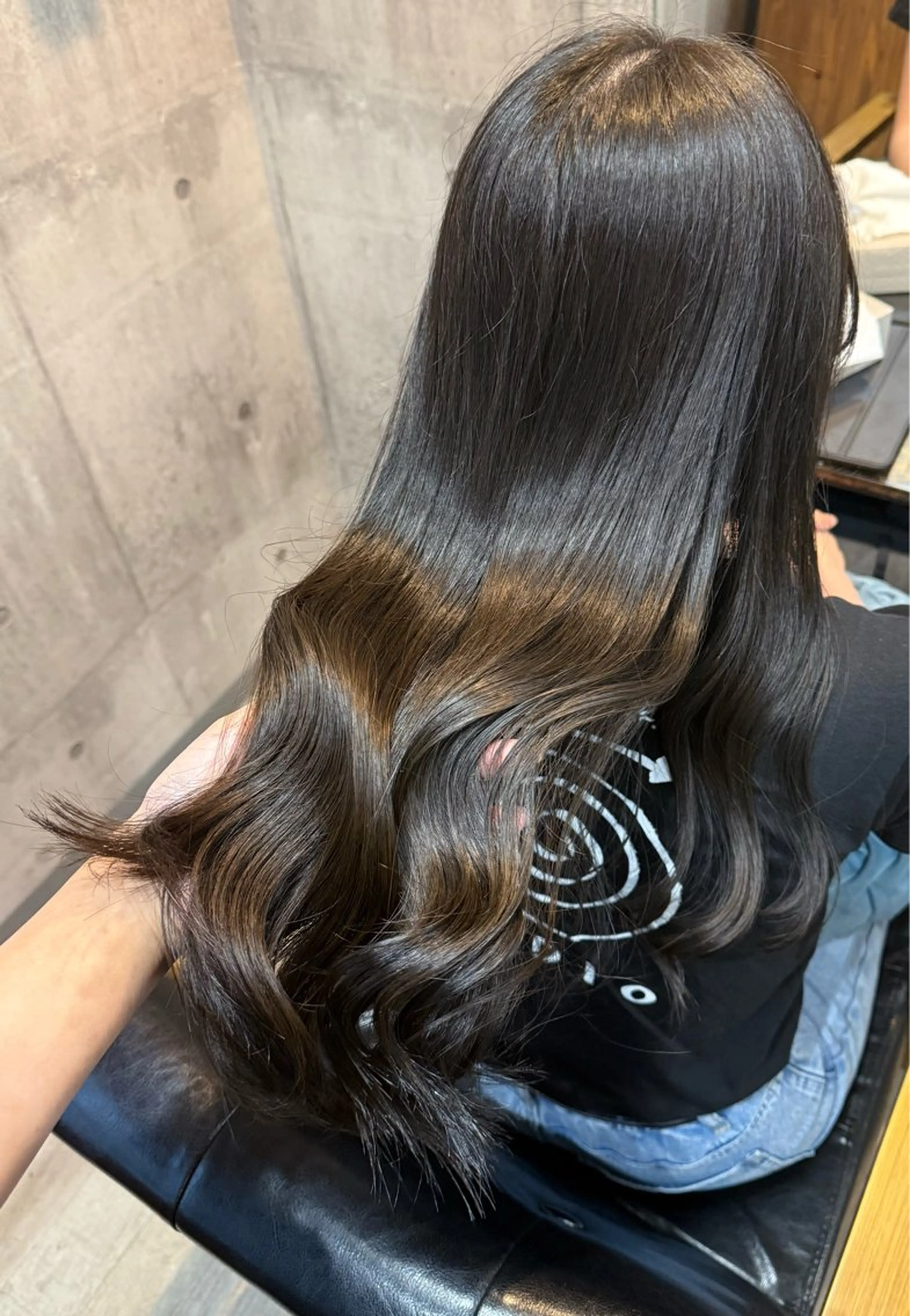 ロング カラー ベージュカラー オリーブベージュ カット ヘアカラー トリートメント 髪質改善🫧‪ りこのヘアスタイル