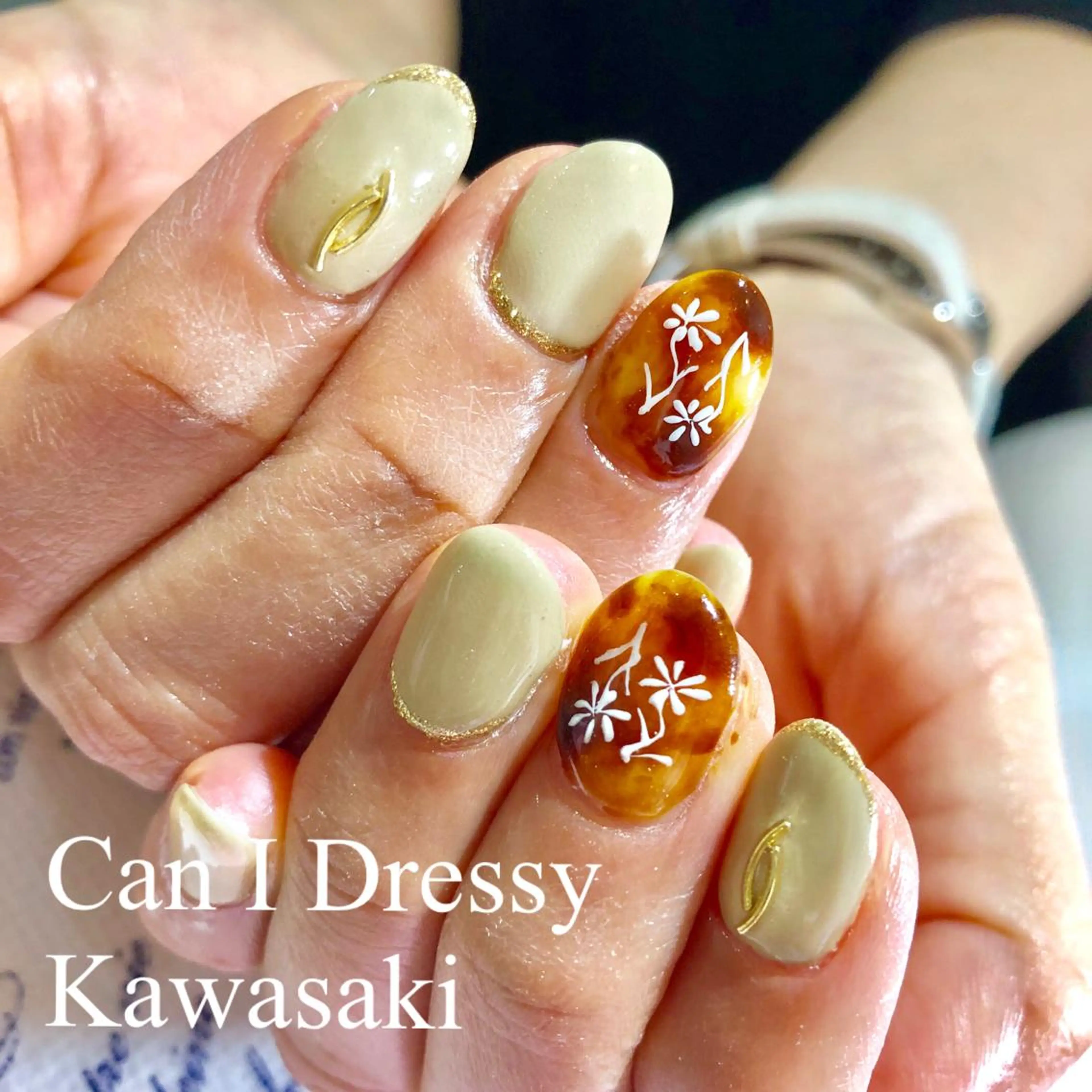 ネイル べっ甲ネイル フラワーネイル ハンドネイル Can I 川崎店 三島 久美子のネイルデザイン