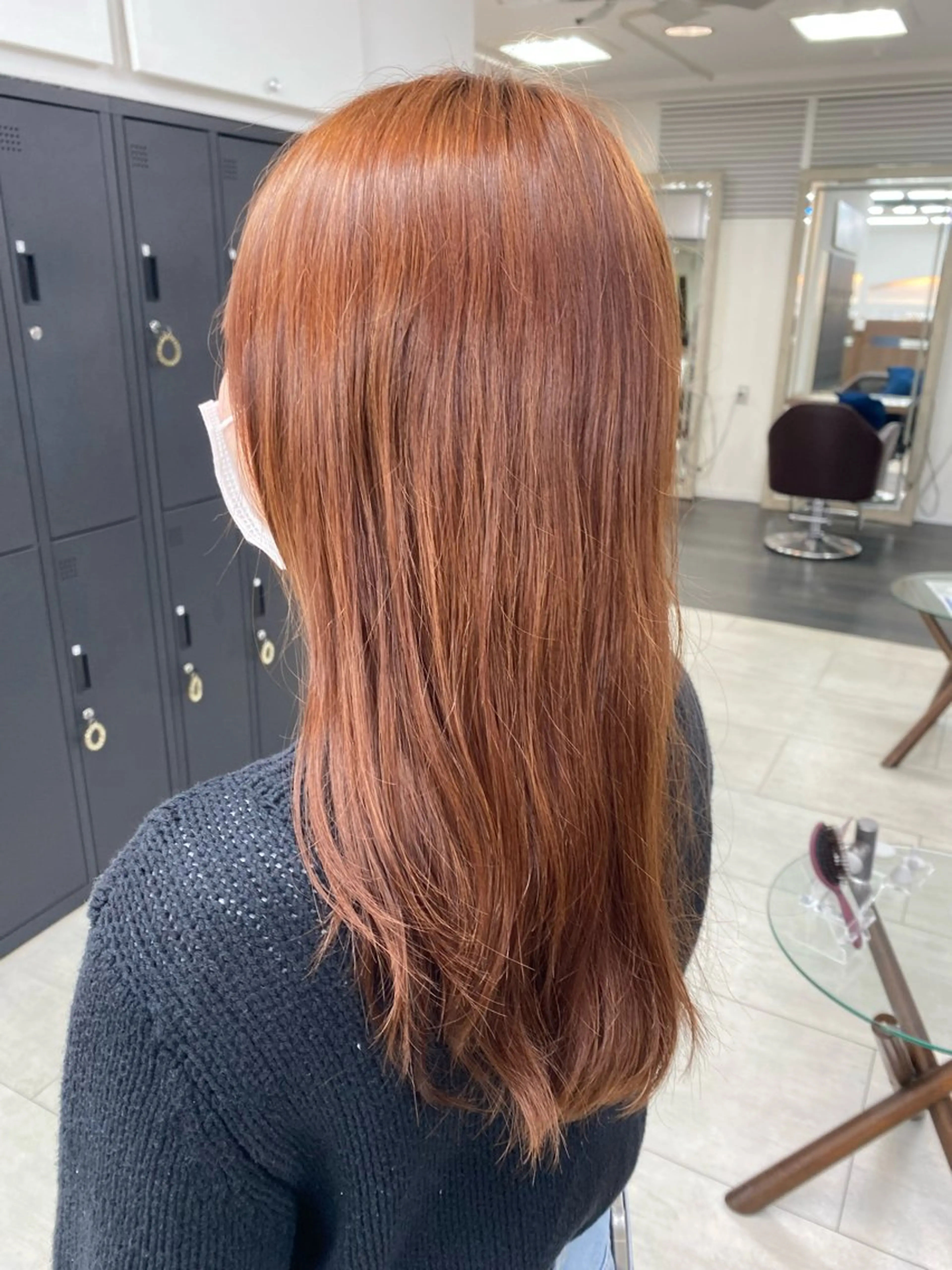 ロング オレンジブラウン ヘアカラー 月野涼風 /レイヤーカットのヘアスタイル