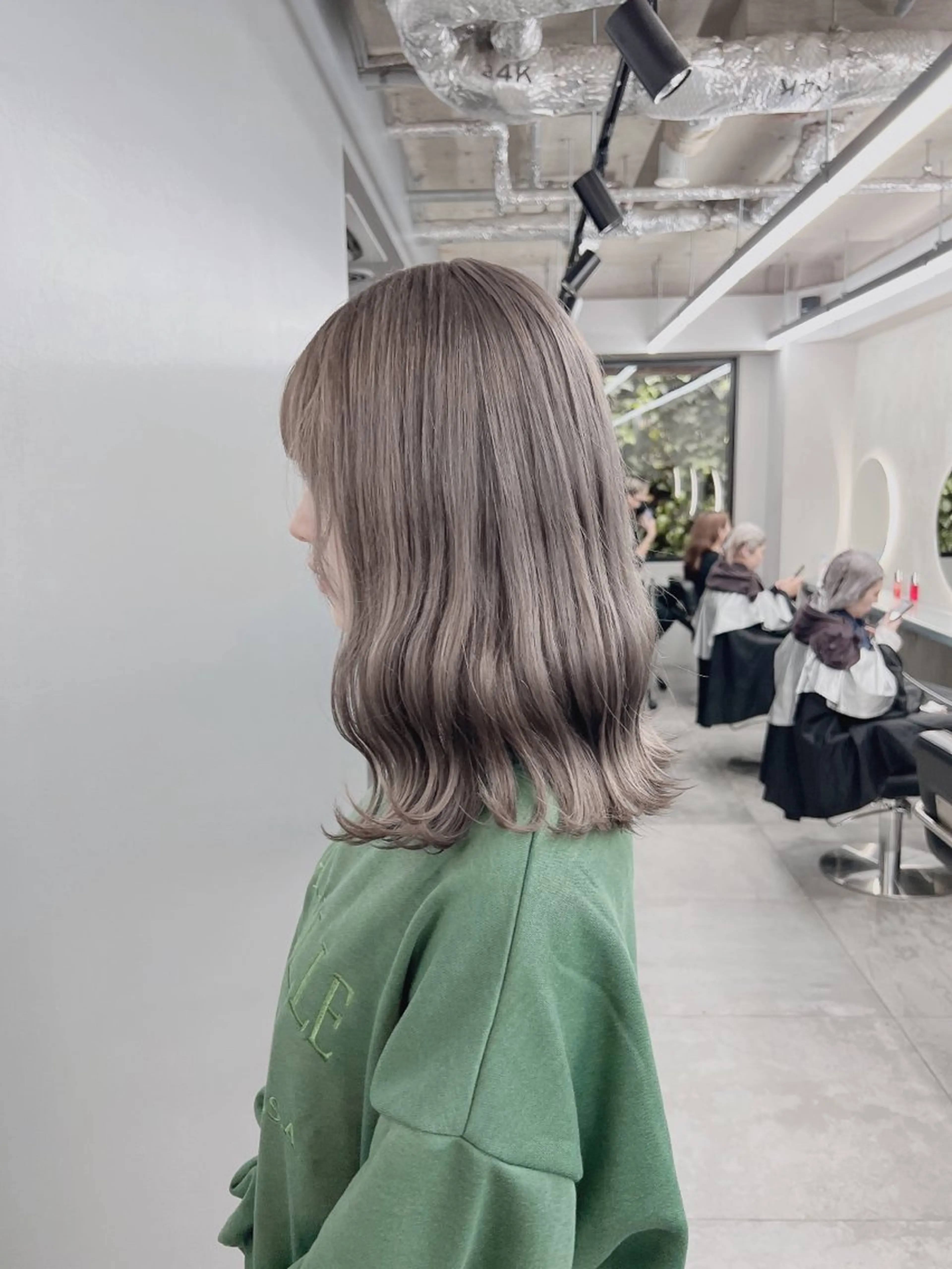 ロング カラー ヘアカラー トリートメント ♡透け感カラー 大賀哲平♡のヘアスタイル