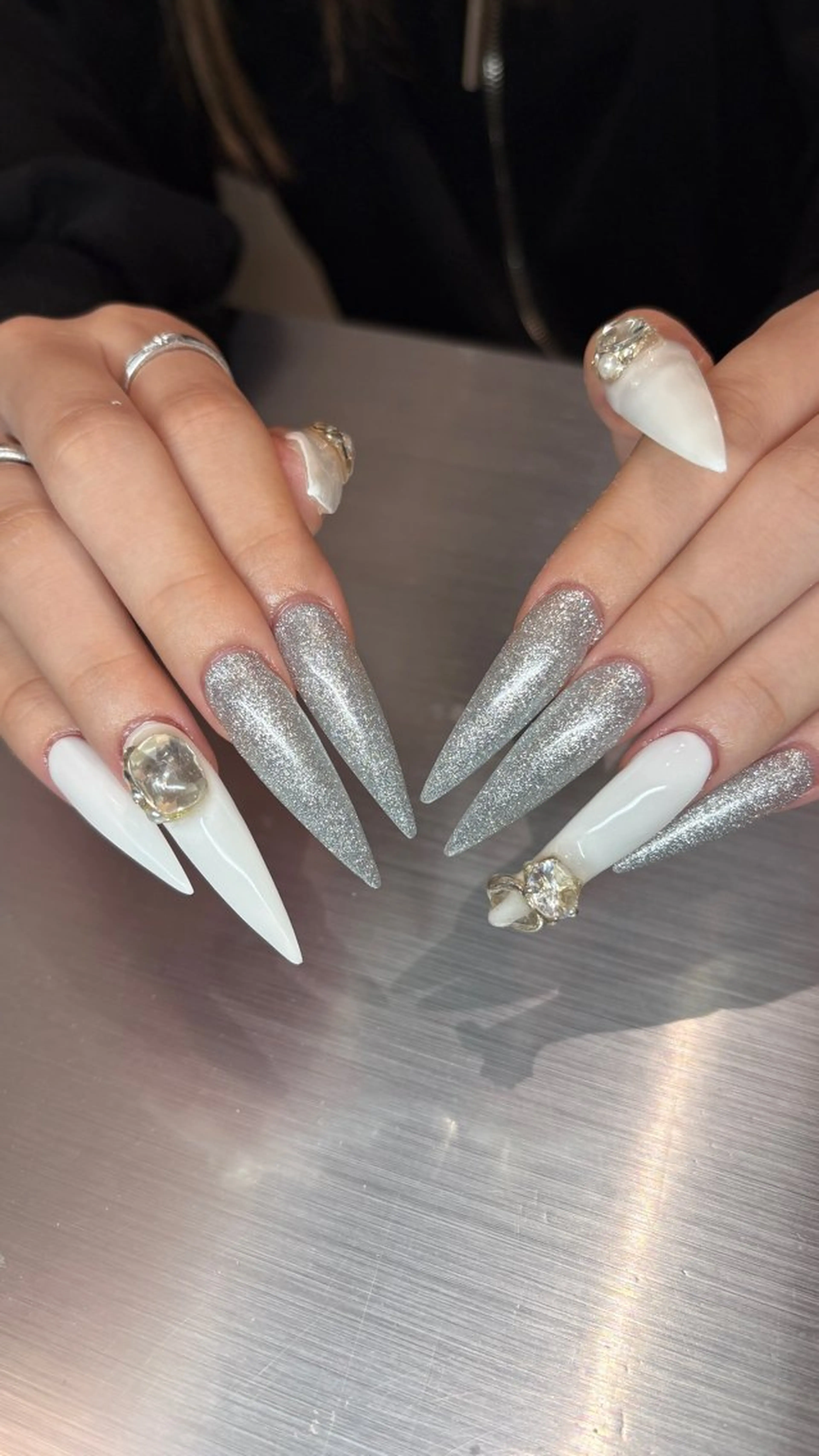 ネイル ハンドネイル 👽個性派ネイル🎀 komachiのネイルデザイン