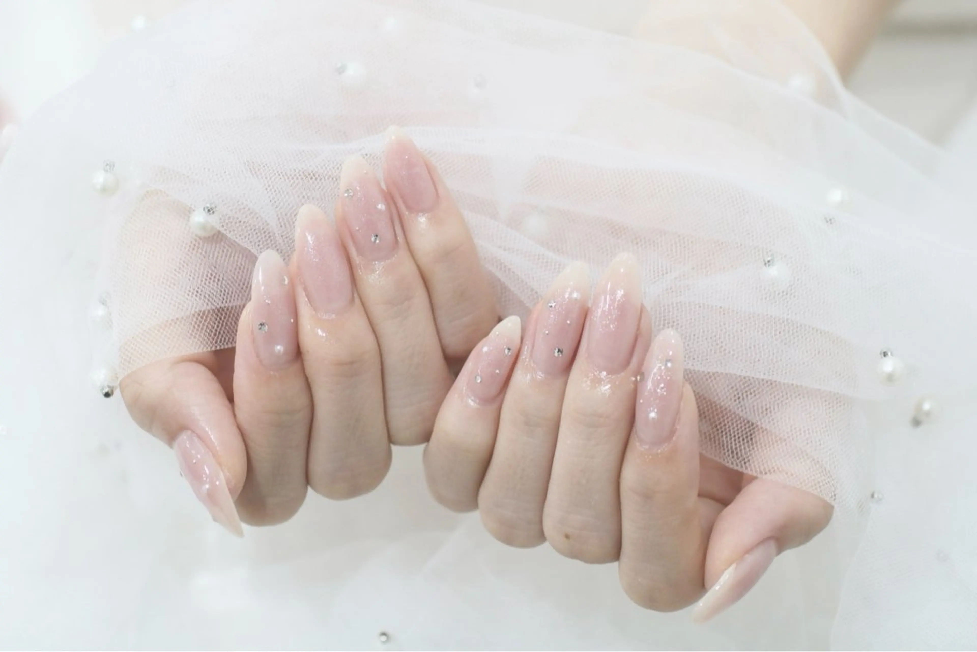 ネイル チークネイル ハンドネイル Leonie ｵｵｲのネイルデザイン