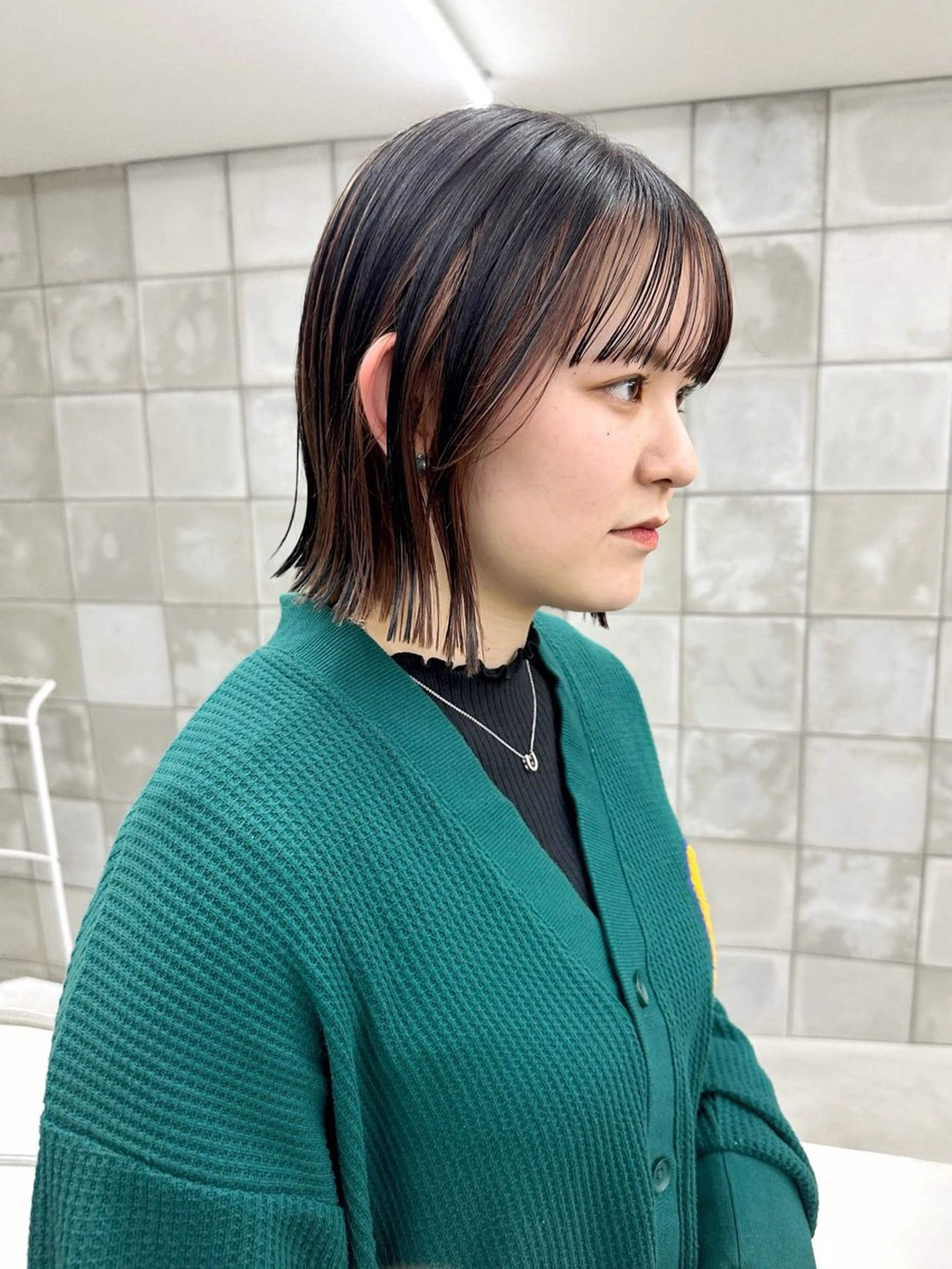 ショート カラー ボブ 外ハネヘア カット ヘアカラー 榛地 渉馬のヘアスタイル