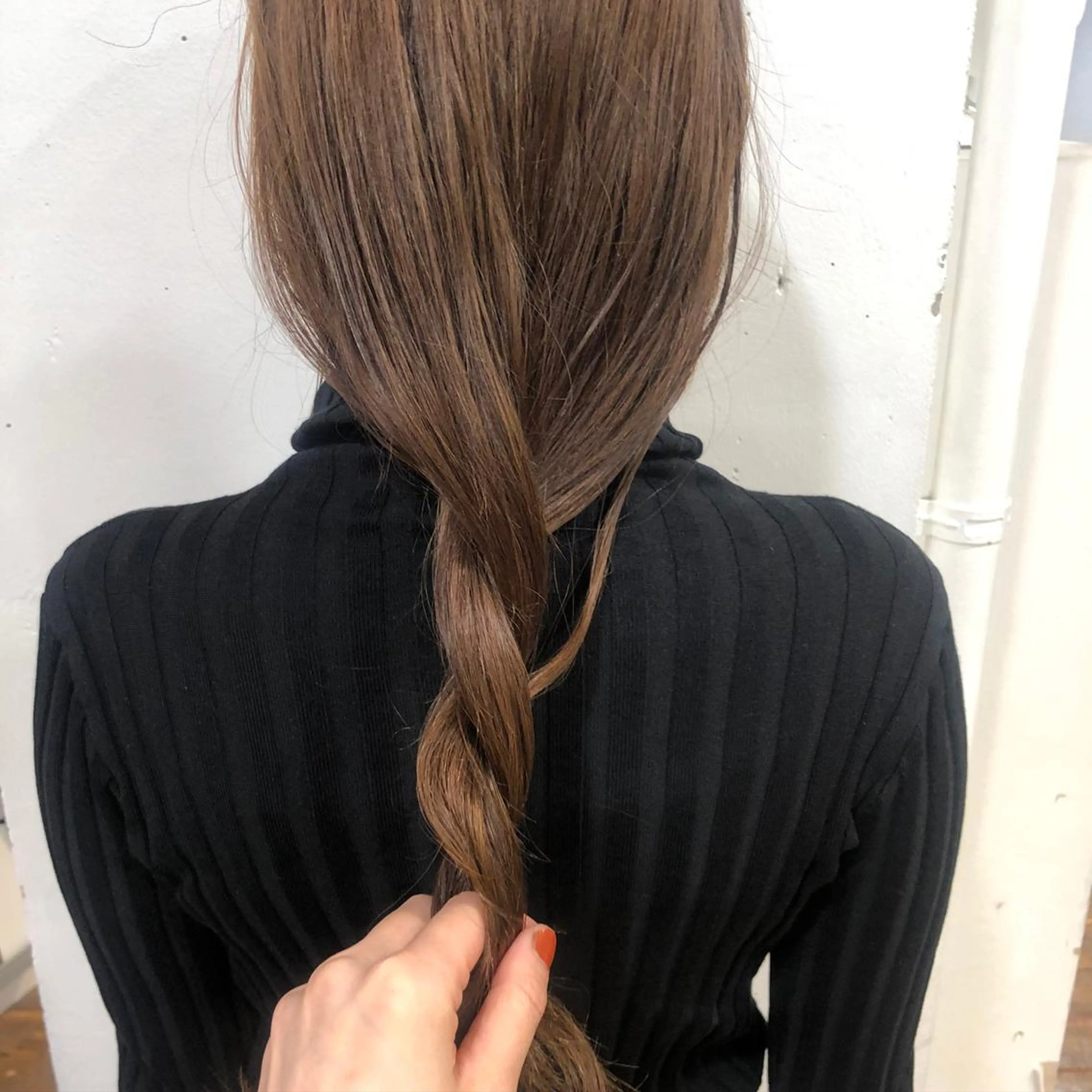 ロング カラー ブリーチなしで透け感 暖色カラーボブaoiのヘアスタイル