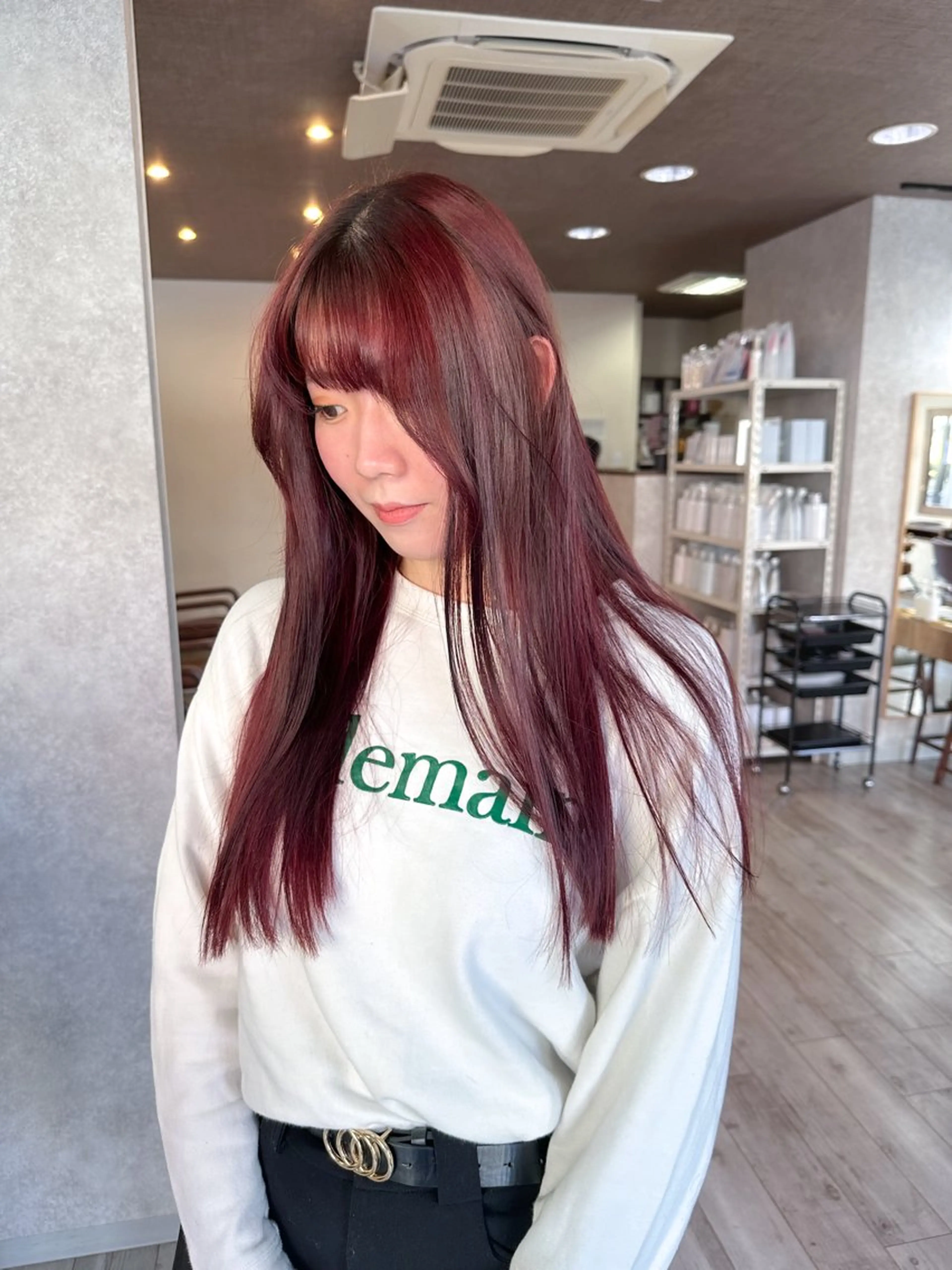 ロング カラー ブリーチ ブリーチなしカラー ヘアカラー トリートメント minim / miku 暖色カラーのヘアスタイル
