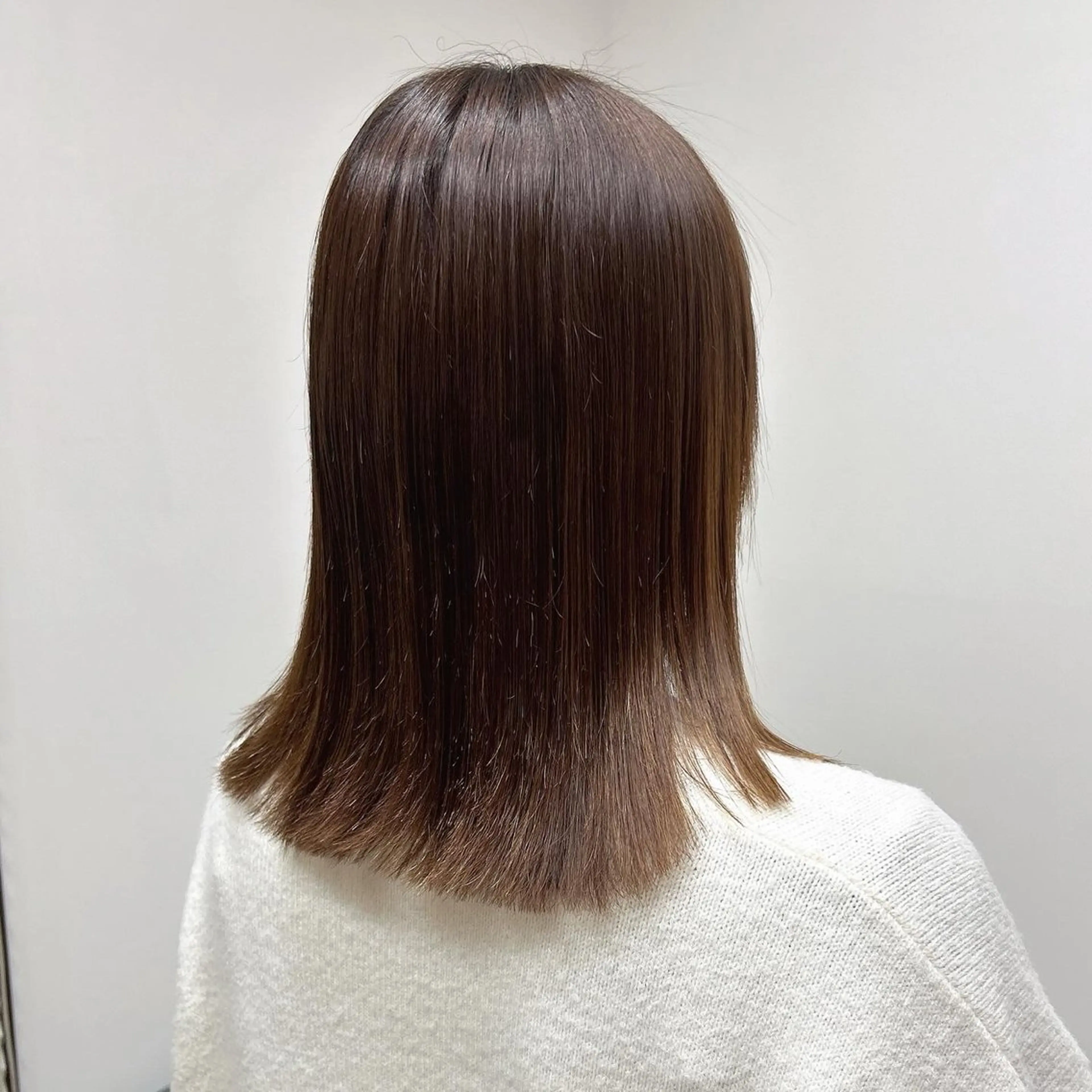 セミロング カット 縮毛矯正 トリートメント 伶風 /髪質改善ストレートのヘアスタイル