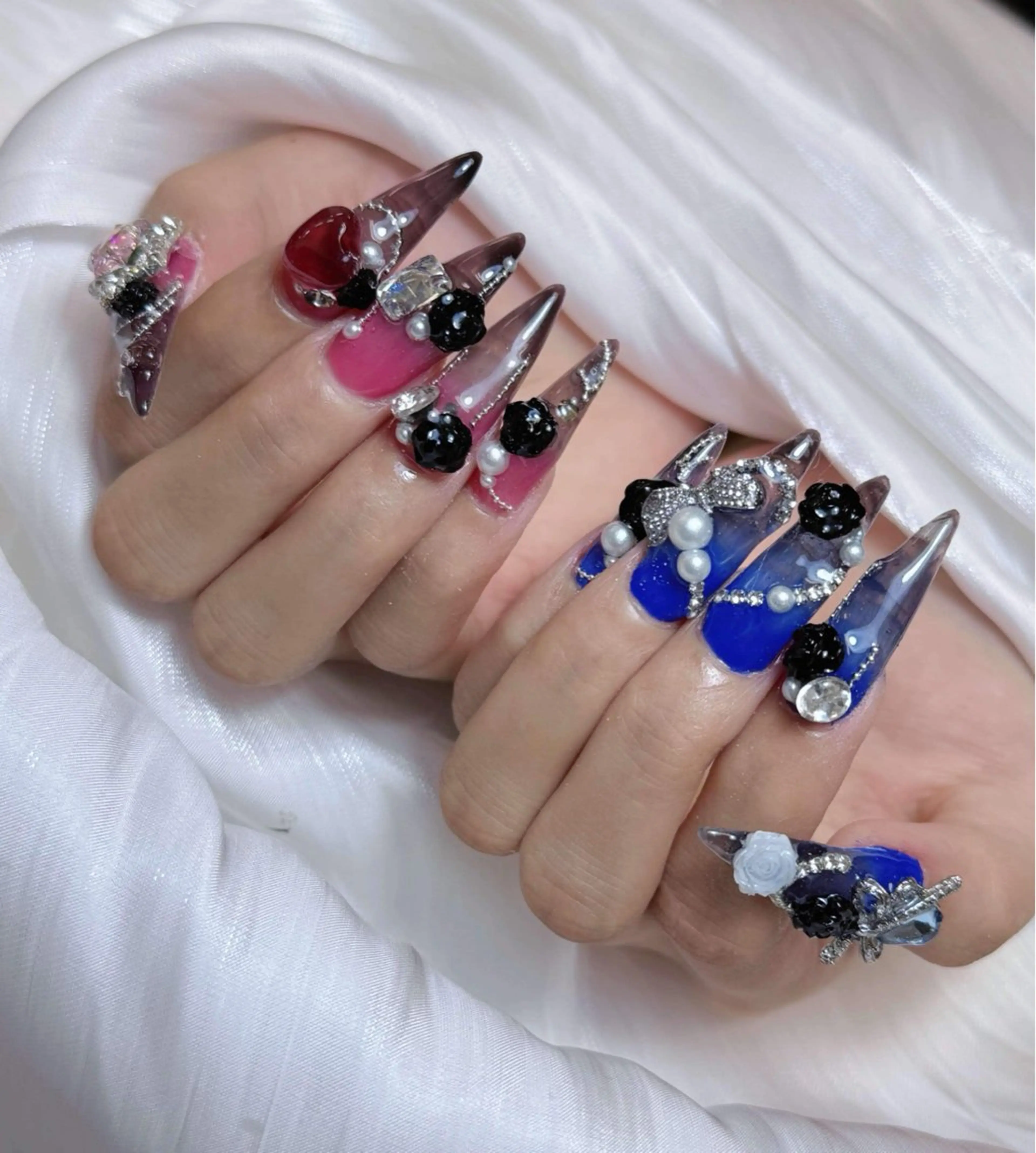 ネイル チークネイル フレンチネイル ジェルネイル ガラスフレンチ 韓国ネイル ハンドネイル ハンドケア Anh Nail 歌舞伎町のネイルデザイン