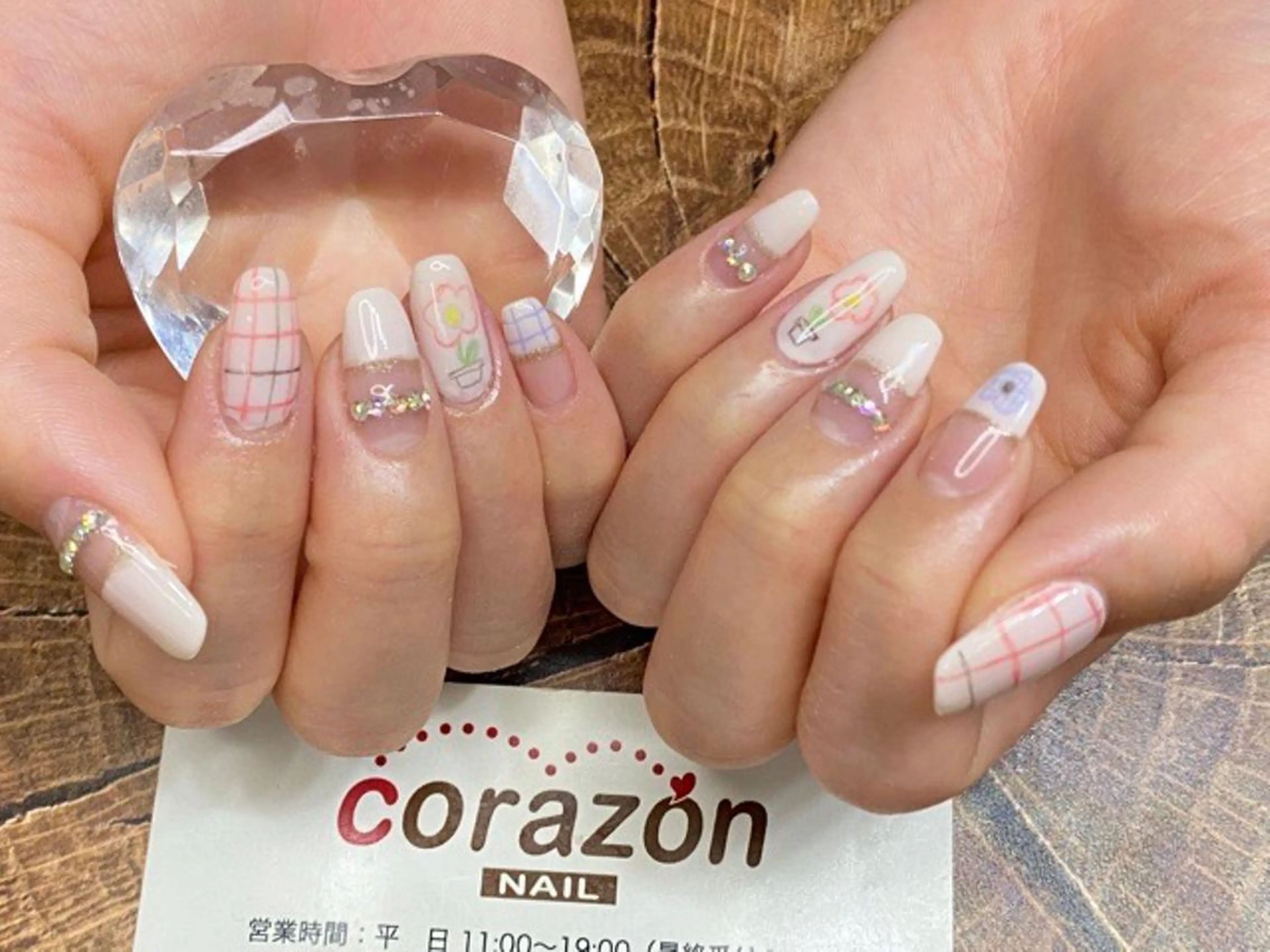 ネイル アートネイル フラワーネイル ワンカラーネイル corazon所属・ネイリスト aicoのネイルデザイン