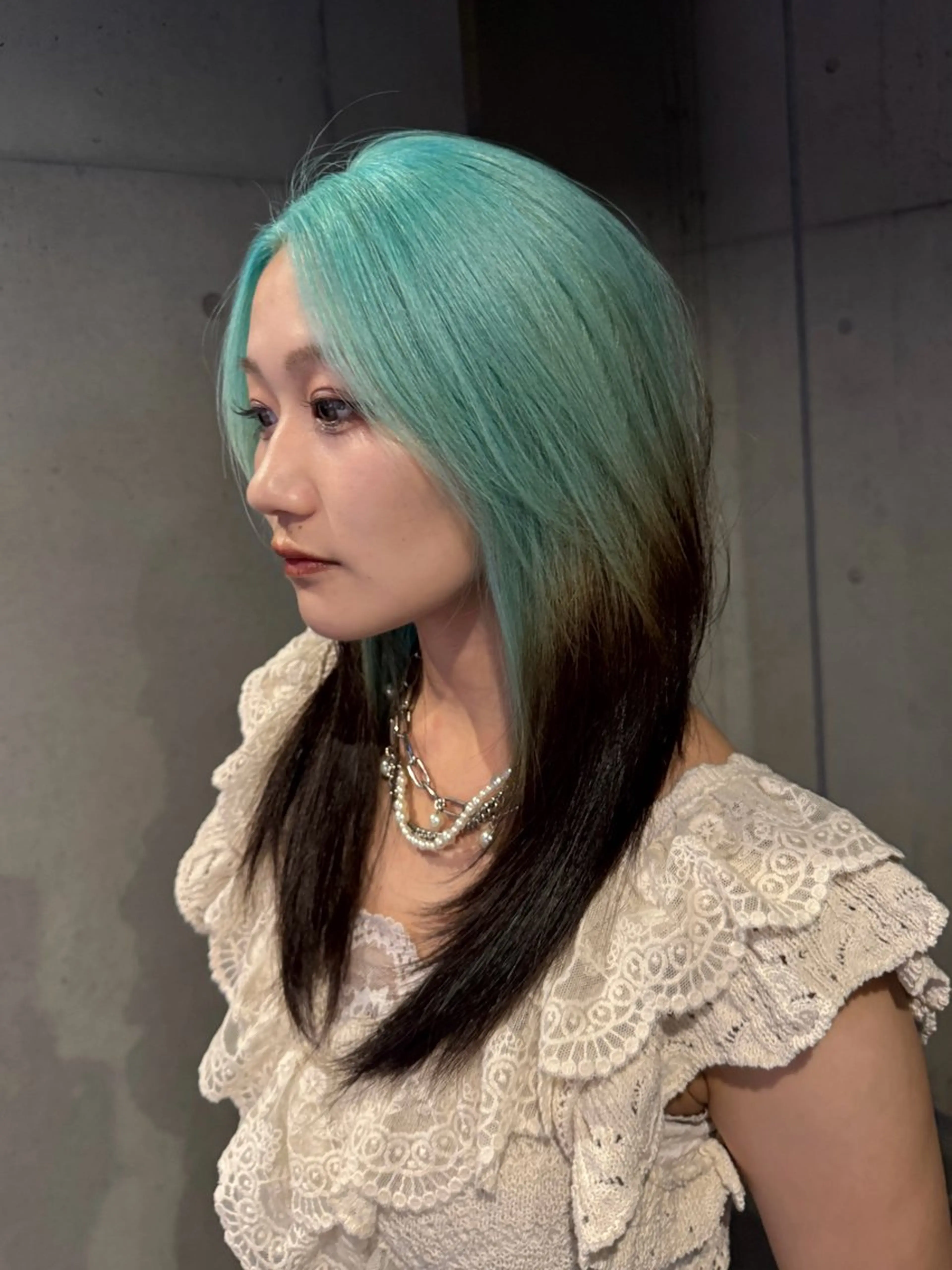 ロング カラー カット ヘアカラー トリートメント ハイトーン/レイヤー だいちのヘアスタイル