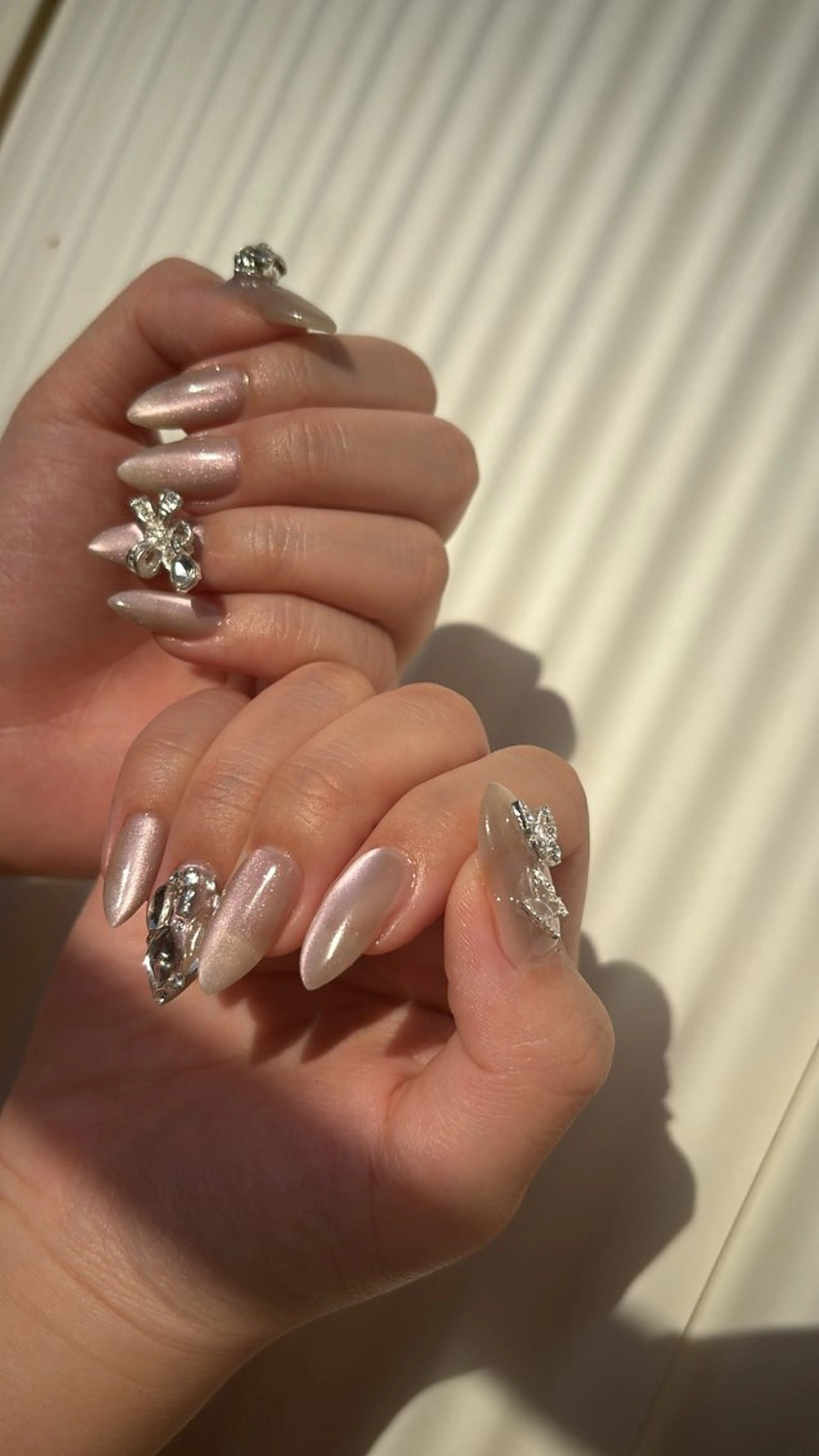 ネイル nailsalon　hue所属・小山 羽奈のネイルデザイン