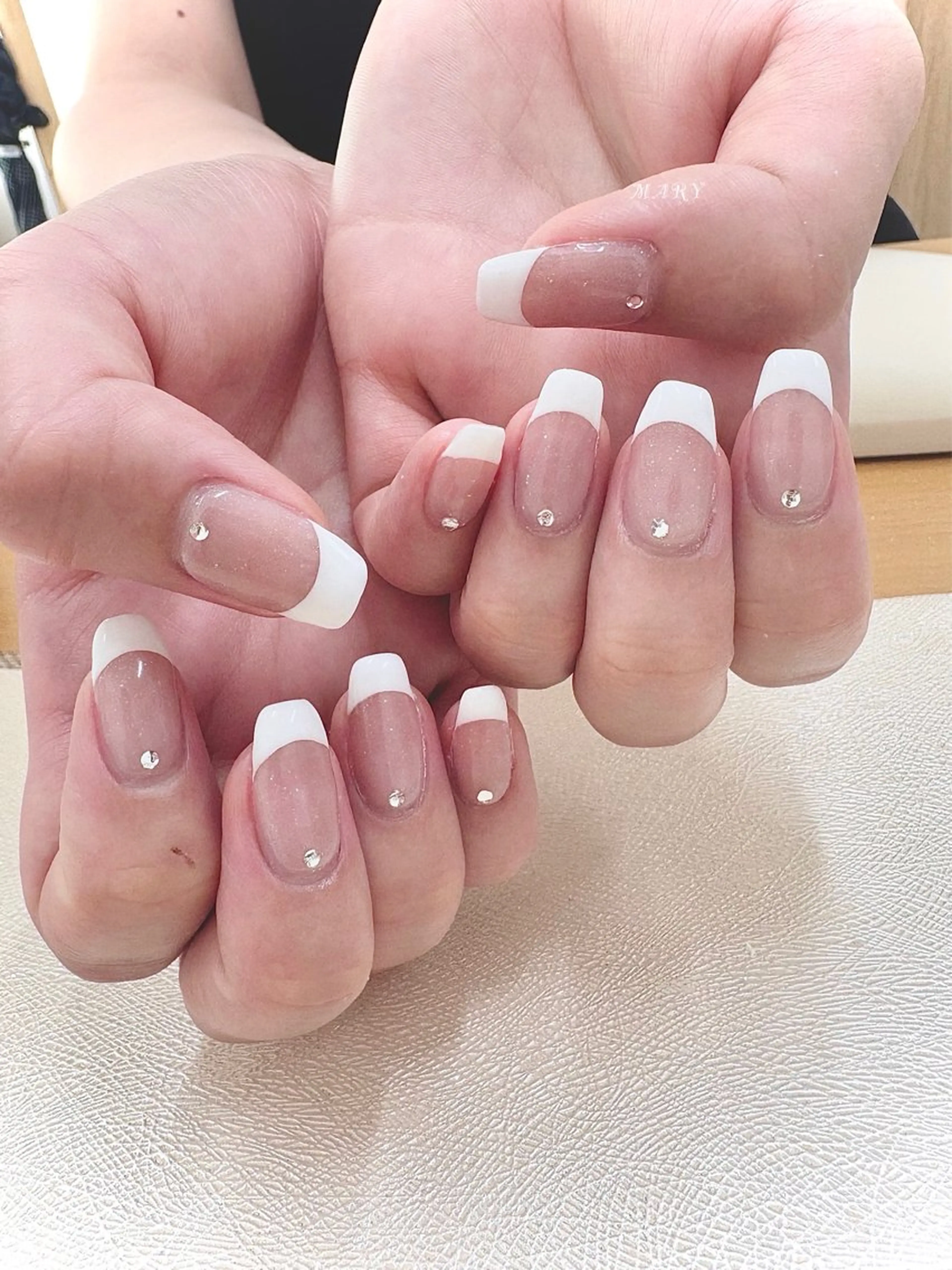 ネイル フレンチネイル ニュアンスネイル オフィスネイル シンプルネイル ハンドネイル Mary nail所属・Mary nail .narumiのネイルデザイン