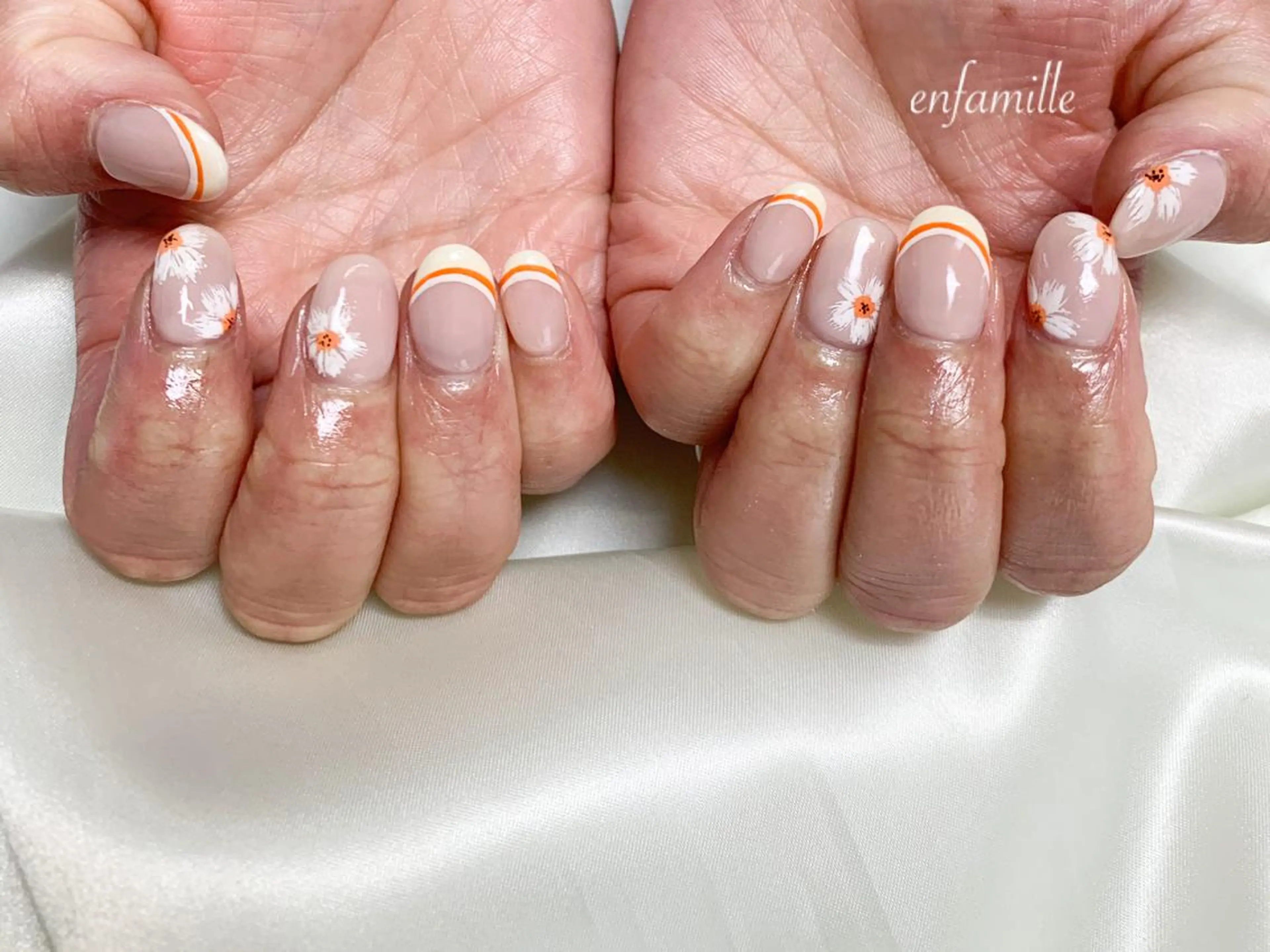 ネイル ハンドネイル nail salon en familleのネイルデザイン