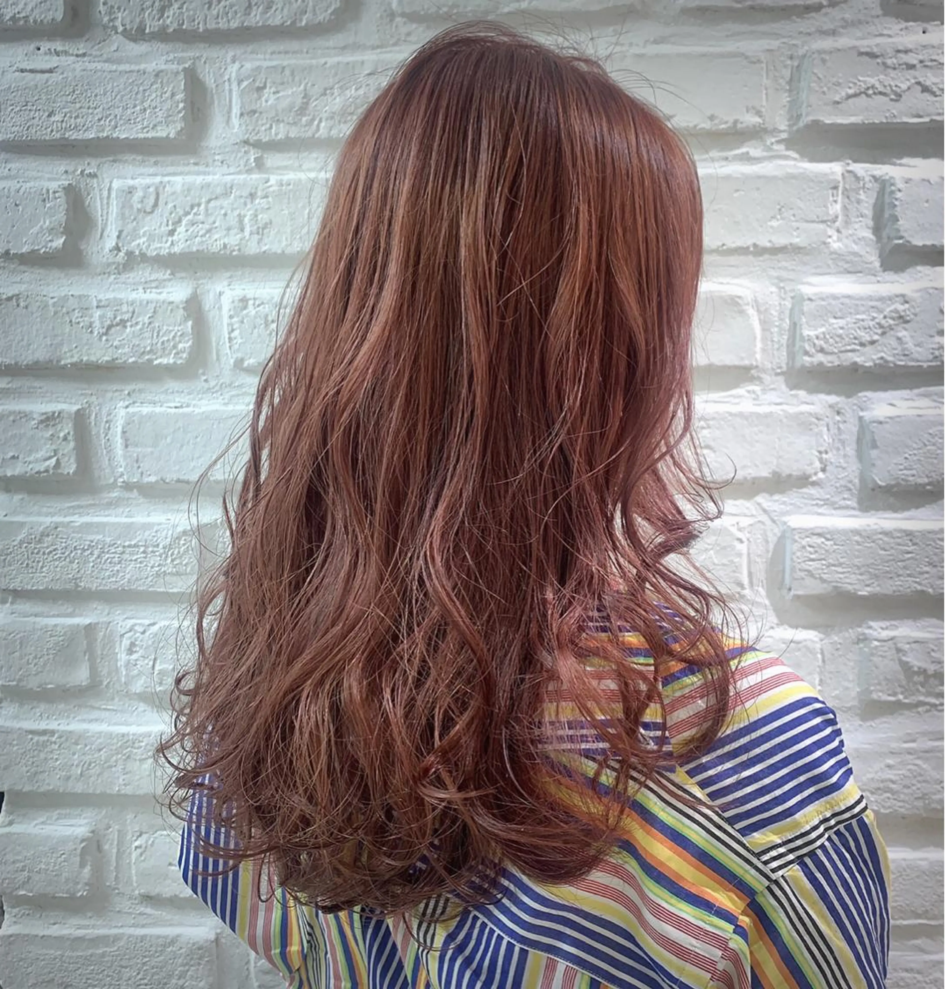 ロング カラー アッシュ ブリーチ ケアブリーチ イルミナカラー ラベンダーカラー ヘアカラー トリートメント 【デザインカラー】 粥川佳日望のヘアスタイル
