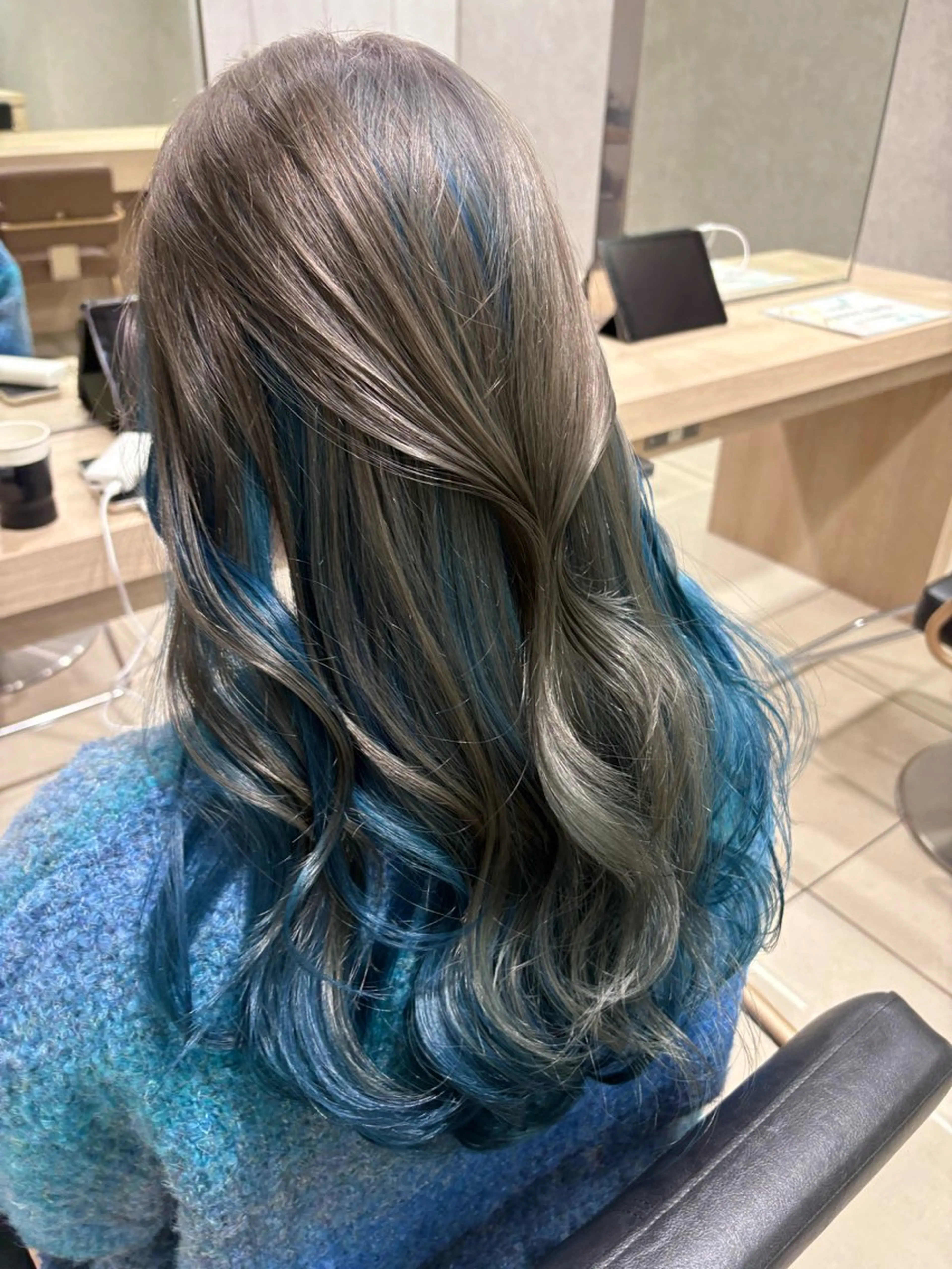 ロング ヘアカラー 〖 韓国hair 〗 室岡 咲希のヘアスタイル