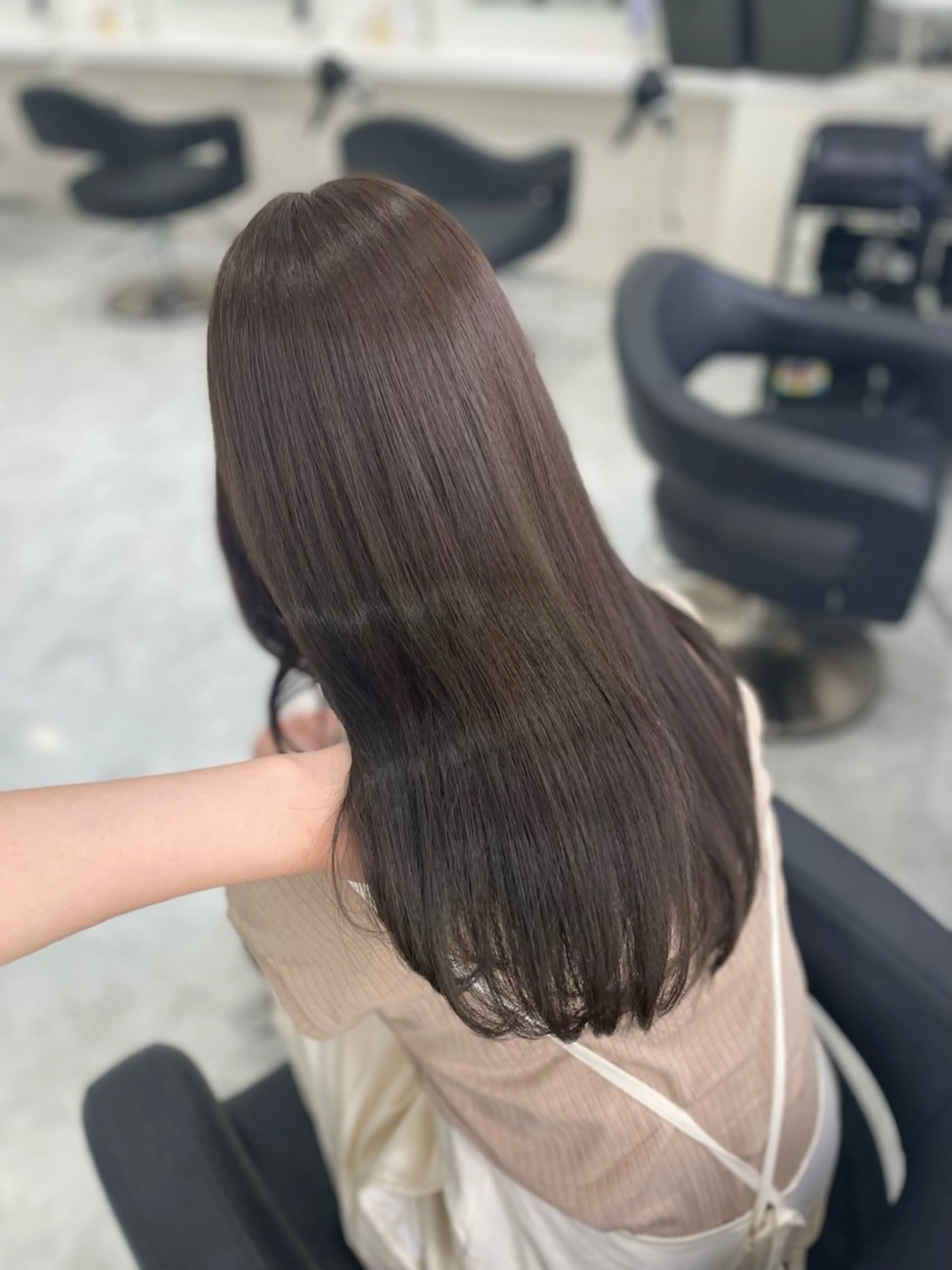 セミロング カラー 🤍韓国🤍大人っぽ ベージュ🤍ブラウンのヘアスタイル