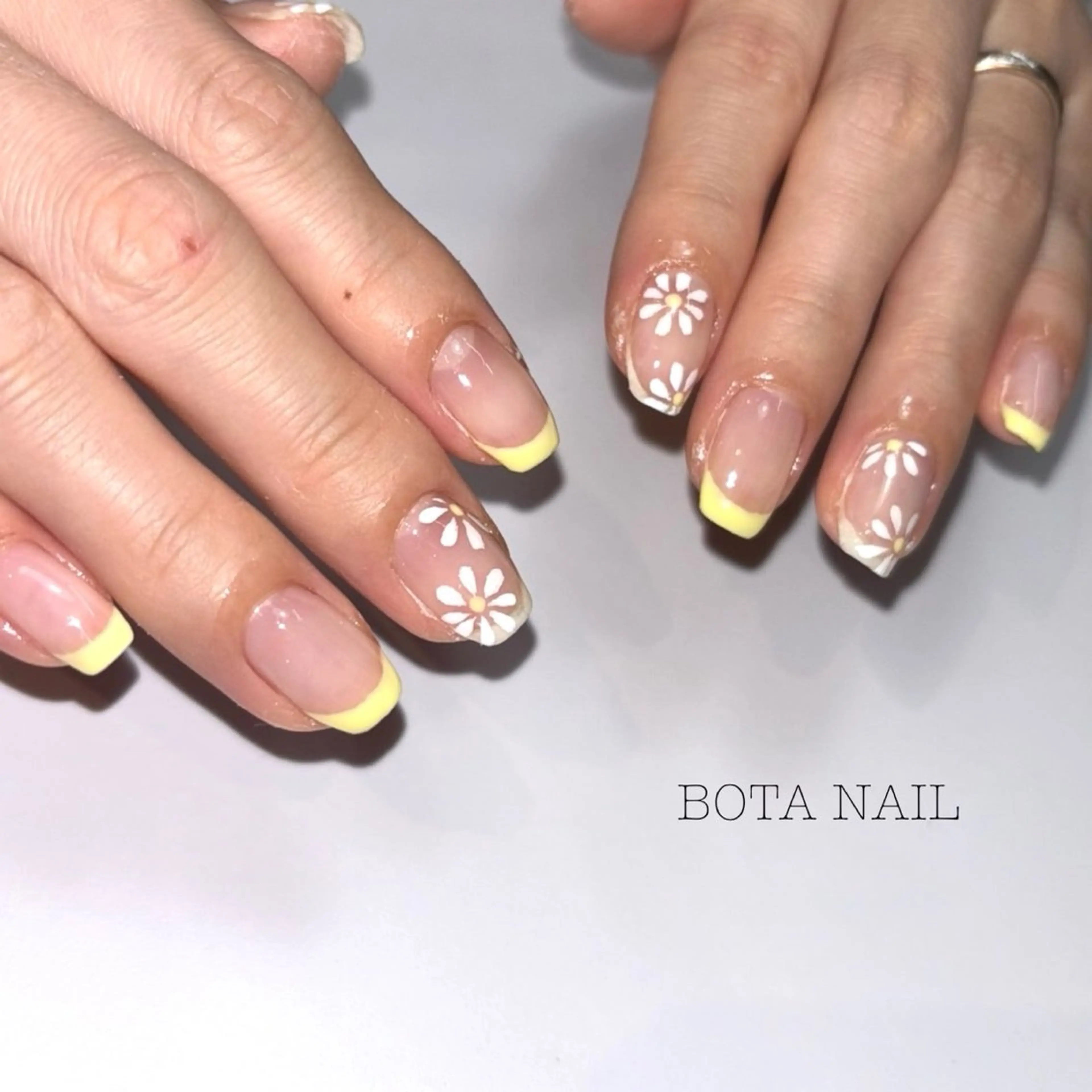 ネイル BOTA NAIL 🪽UMIのネイルデザイン