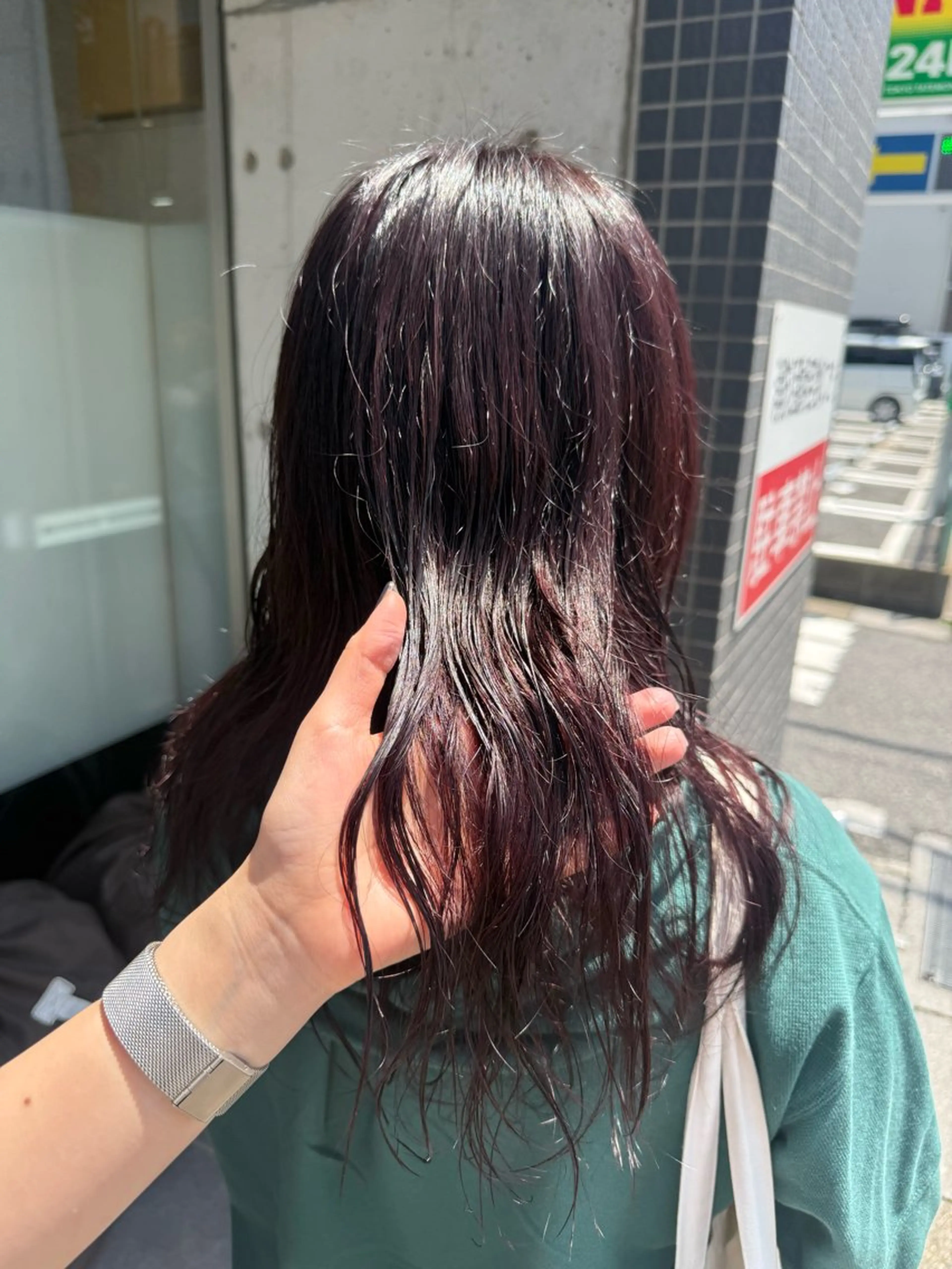 ミディアム カット ヘアカラー トリートメント 榎本 雪来 LEV.のヘアスタイル