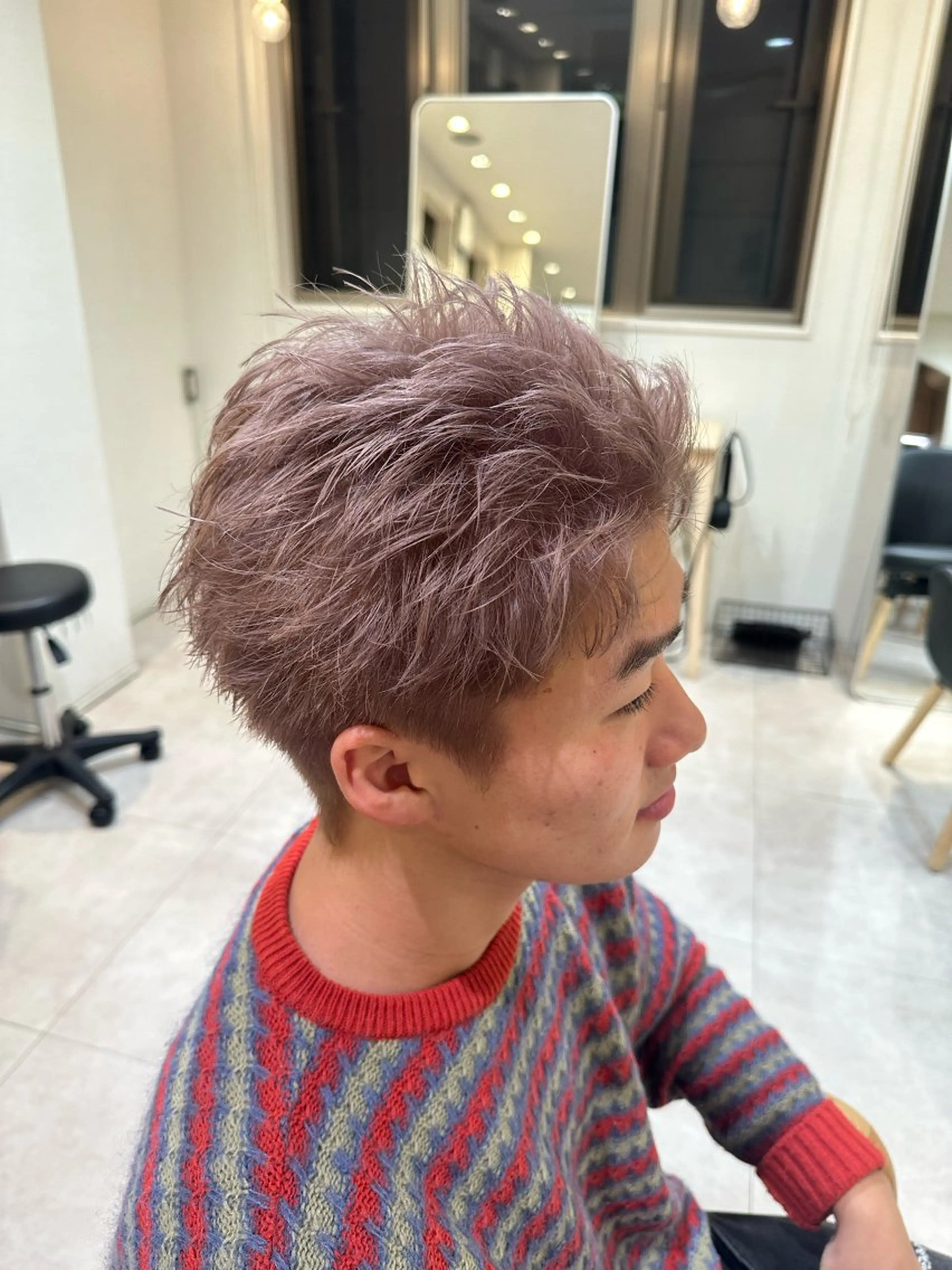 カラー メンズ メンズブリーチ スパイキーショート ベージュカラー ブリーチ ミルクティーベージュ カット ヘアカラー トリートメント AI TOKYO  men's 横浜所属・【パーマの達人】 💎メンズ特化🔥徹のヘアスタイル