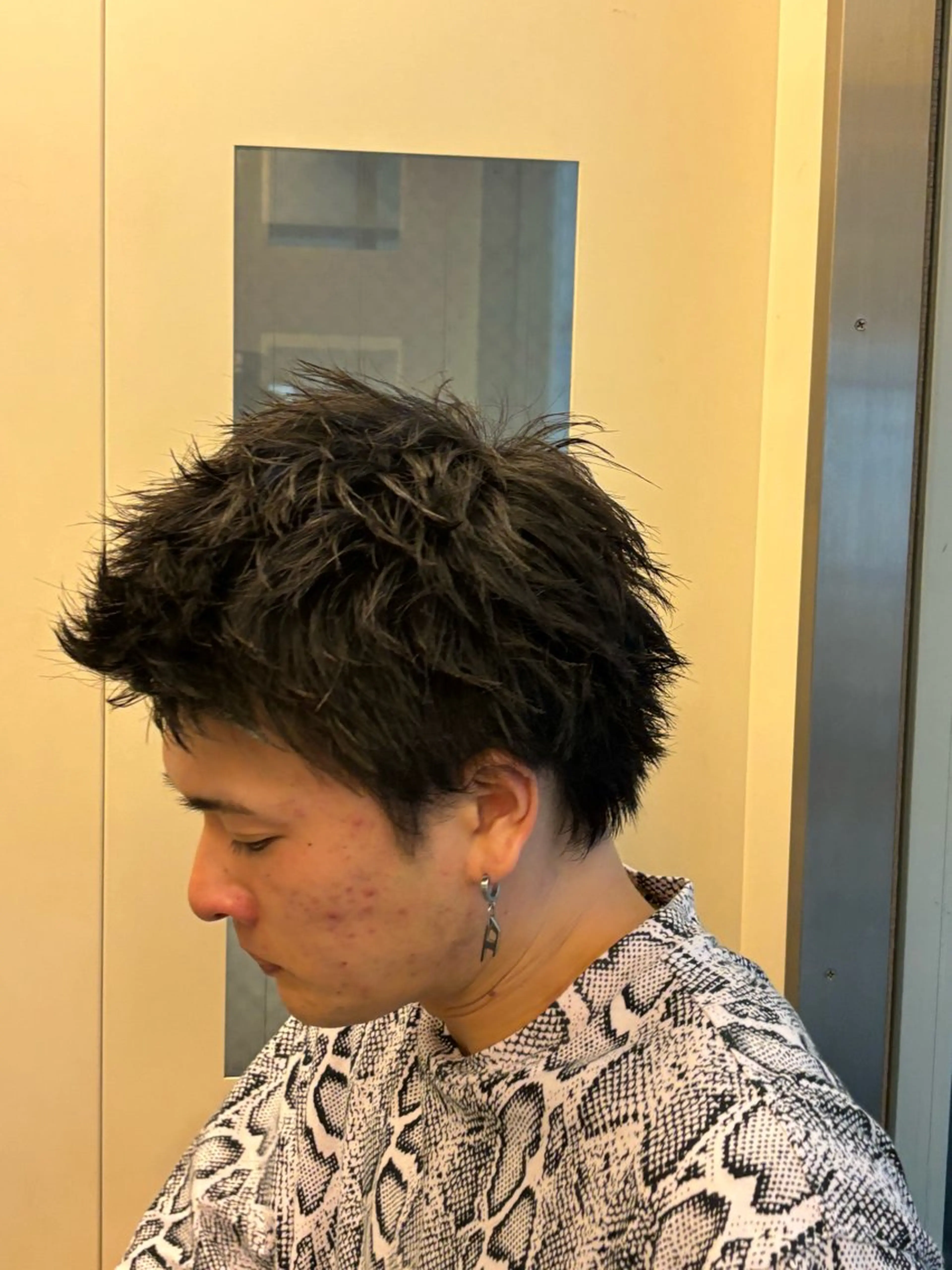 ショート メンズ 渡 汐音のヘアスタイル