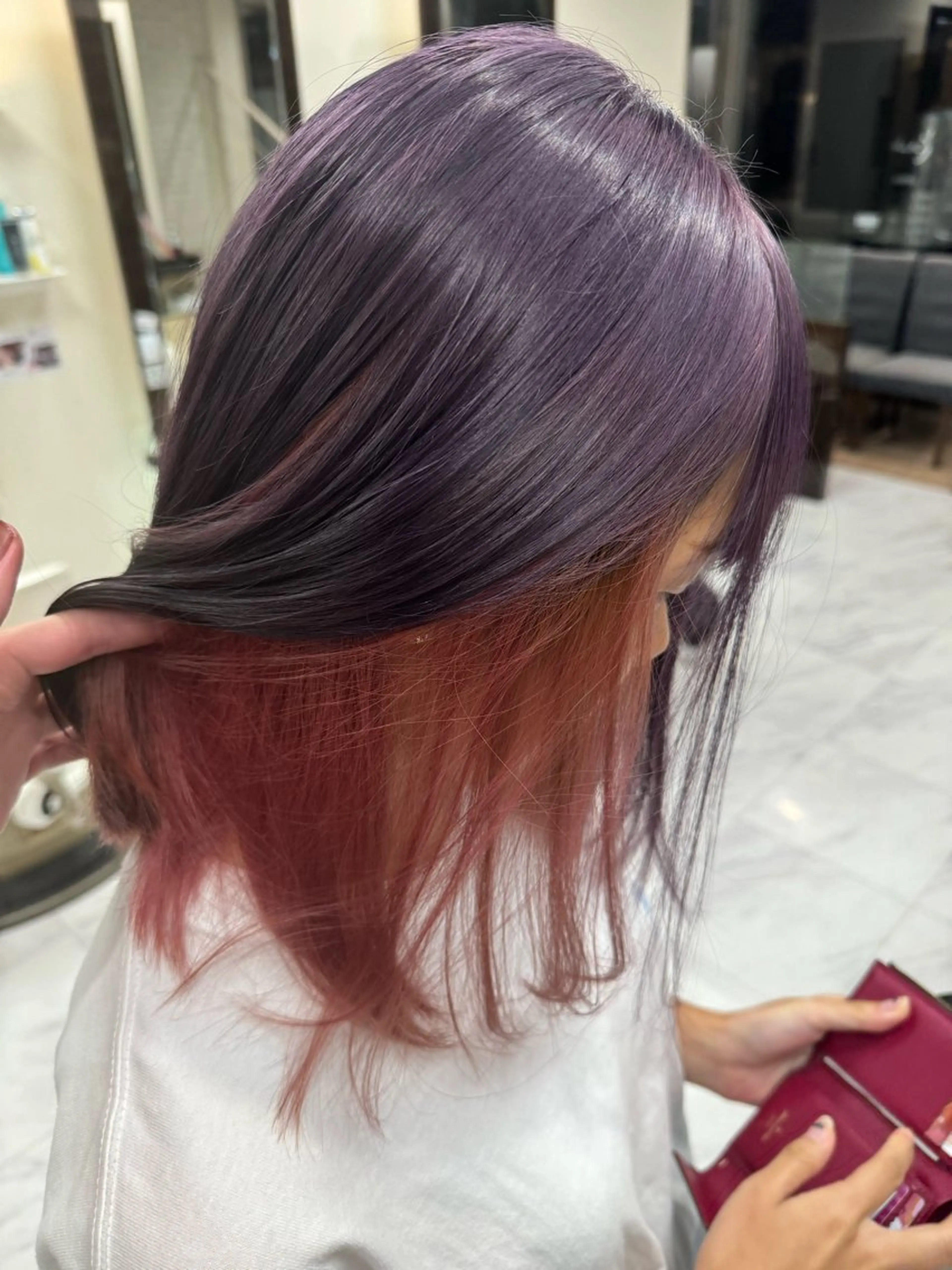 ミディアム カラー ヘアアレンジ 切りっぱなしボブ ミストバング ブリーチ デザインカラー ダブルカラー カット ヘアカラー トリートメント 目黒 碧人のヘアスタイル