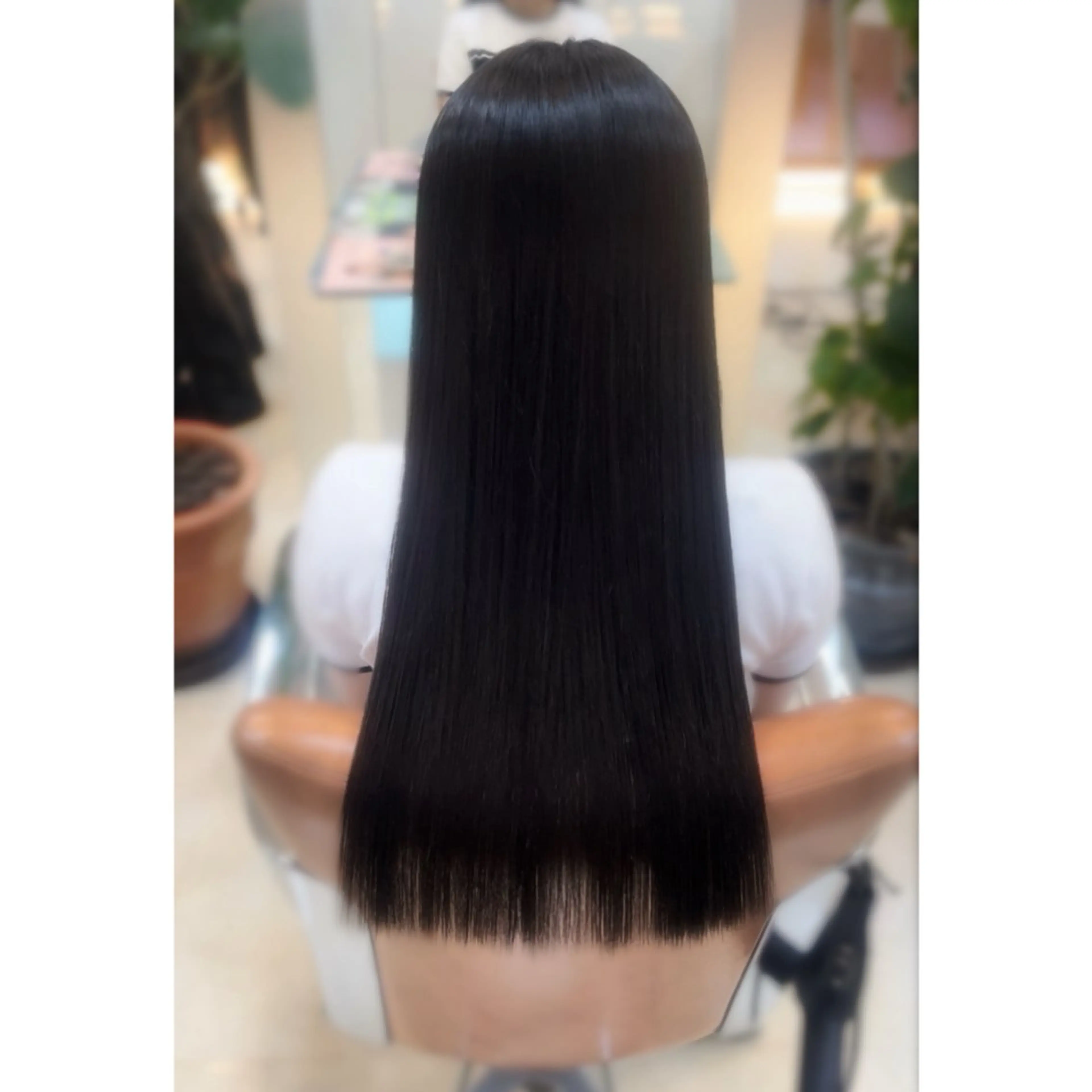 ロング ロング 縮毛矯正 𝑚𝑜𝑒. ❤︎ カラー特化|マツエクのヘアスタイル