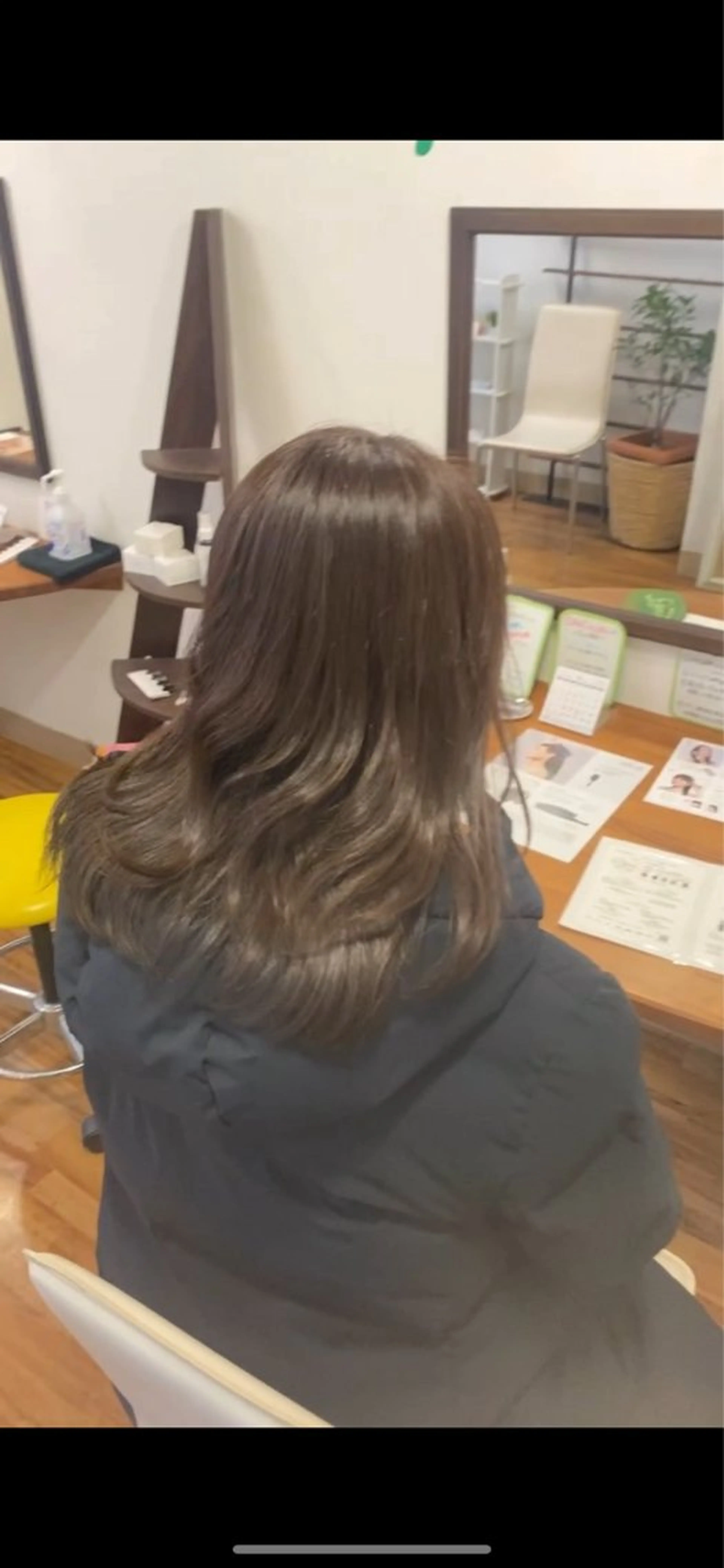 セミロング カラー ヘアアレンジ ブラウンカラー ヘアカラー 🌱癒しの空間🌱 エシカル　松原大将のヘアスタイル