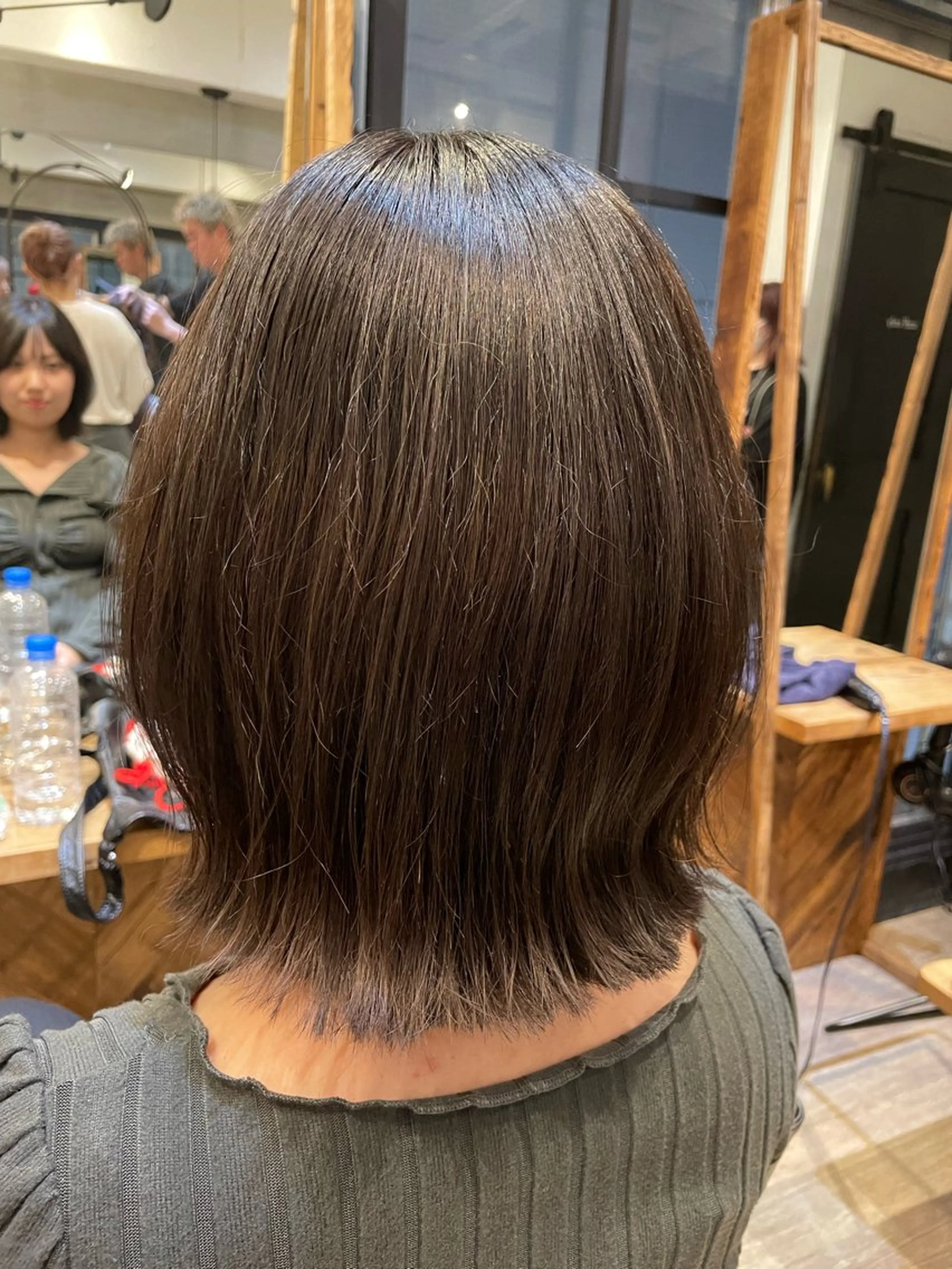 ミディアム カラー カット ヘアカラー NA NAのヘアスタイル