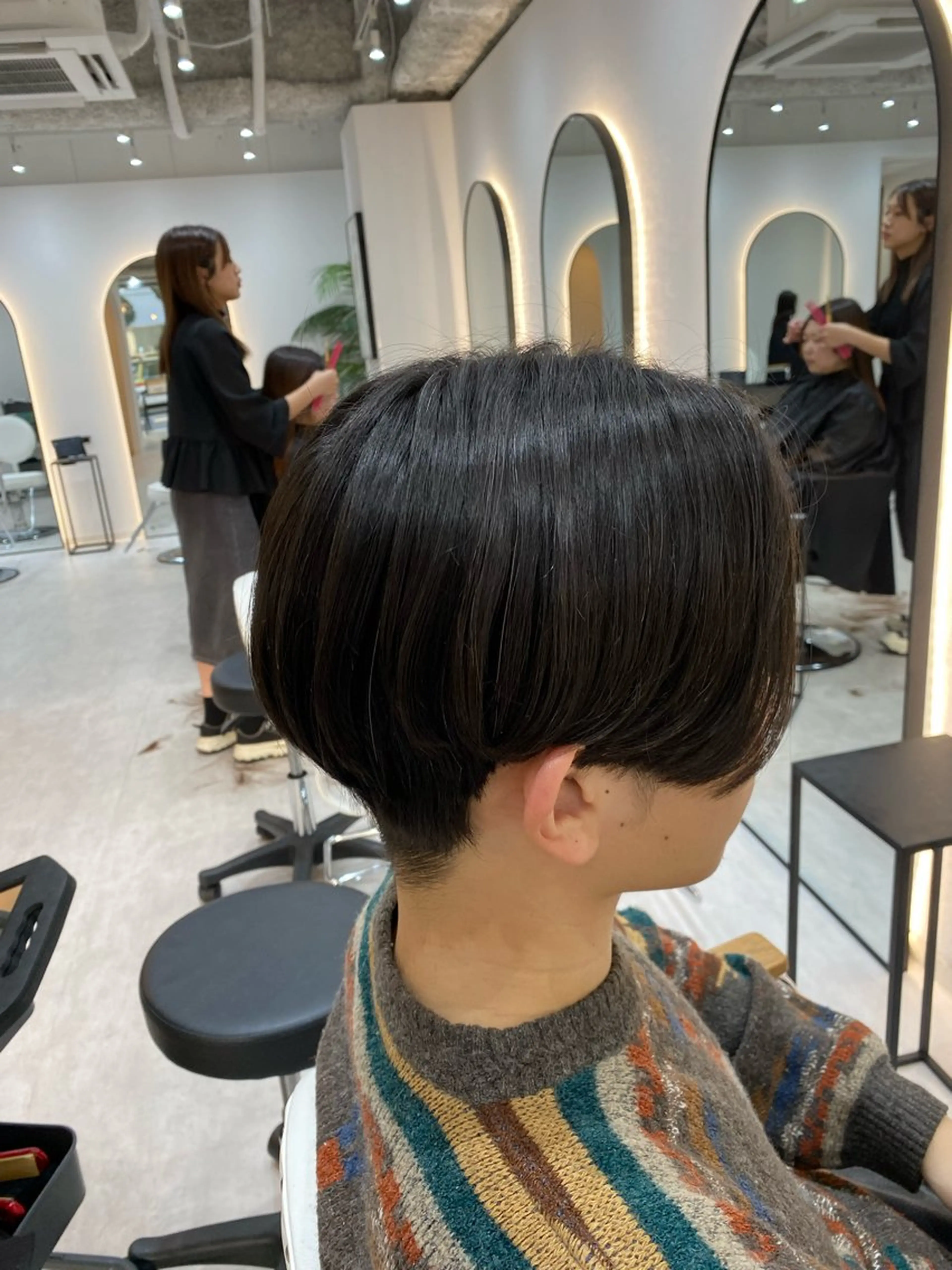 ショート 艶髪・透明感カラー・ 韓国ヘア・Yuriのヘアスタイル