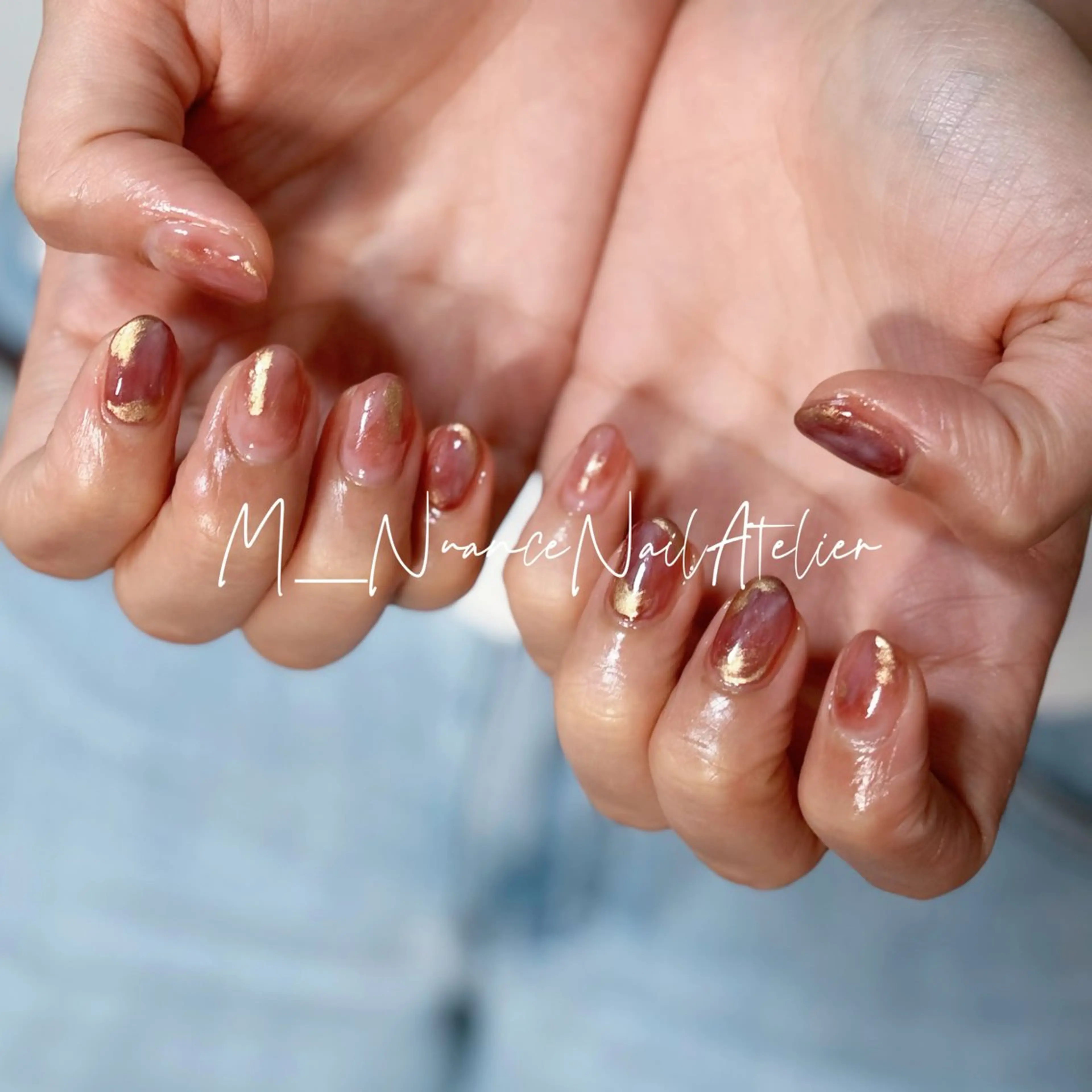 ネイル マグネットネイル ニュアンスネイル オフィスネイル シンプルネイル ハンドネイル GO TODAY横浜Solace店所属・M___nail atelierのネイルデザイン