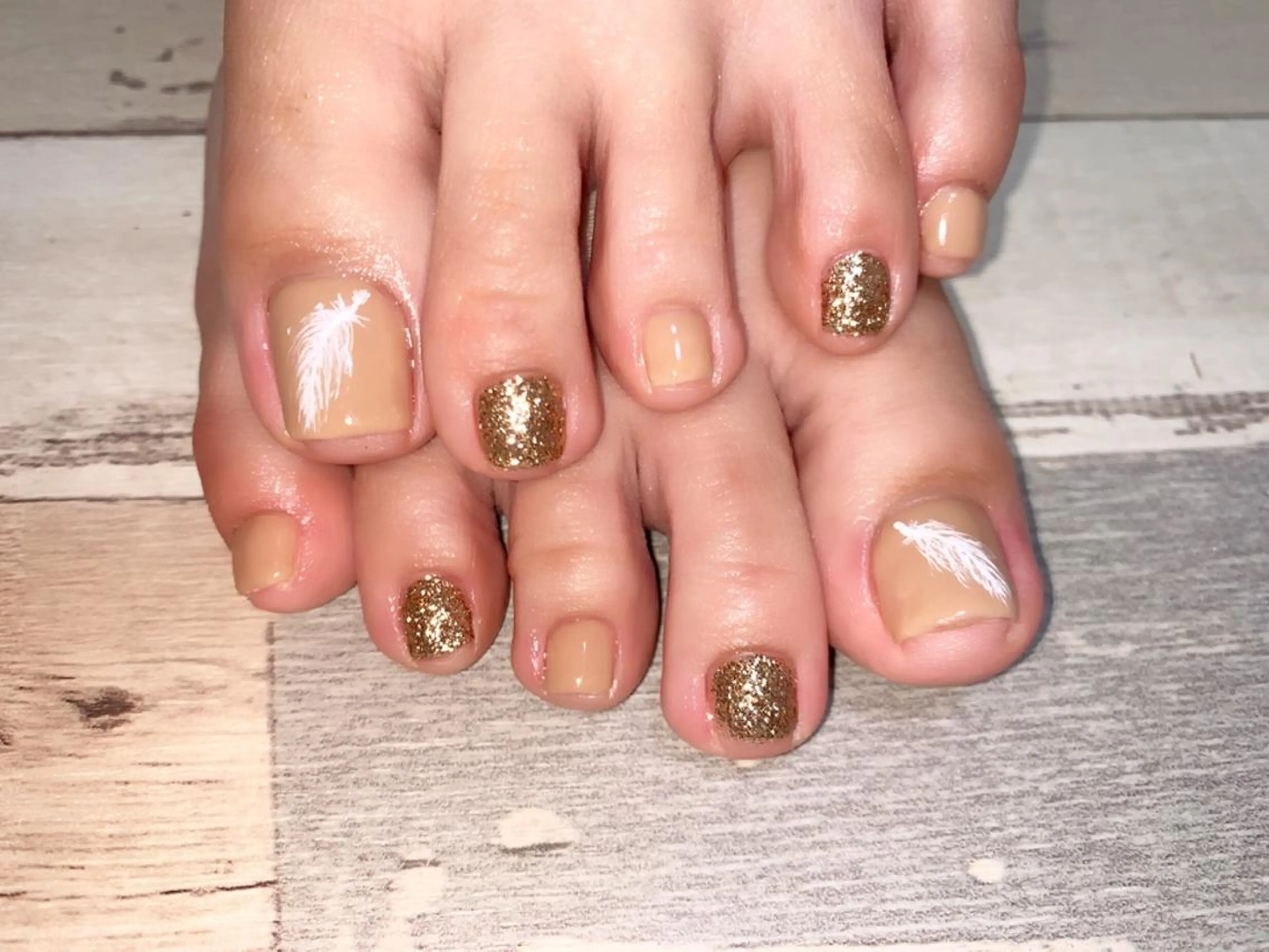 ネイル アートネイル フットネイル ジェルネイル キラキラネイル ニュアンスネイル nail happiness.のネイルデザイン