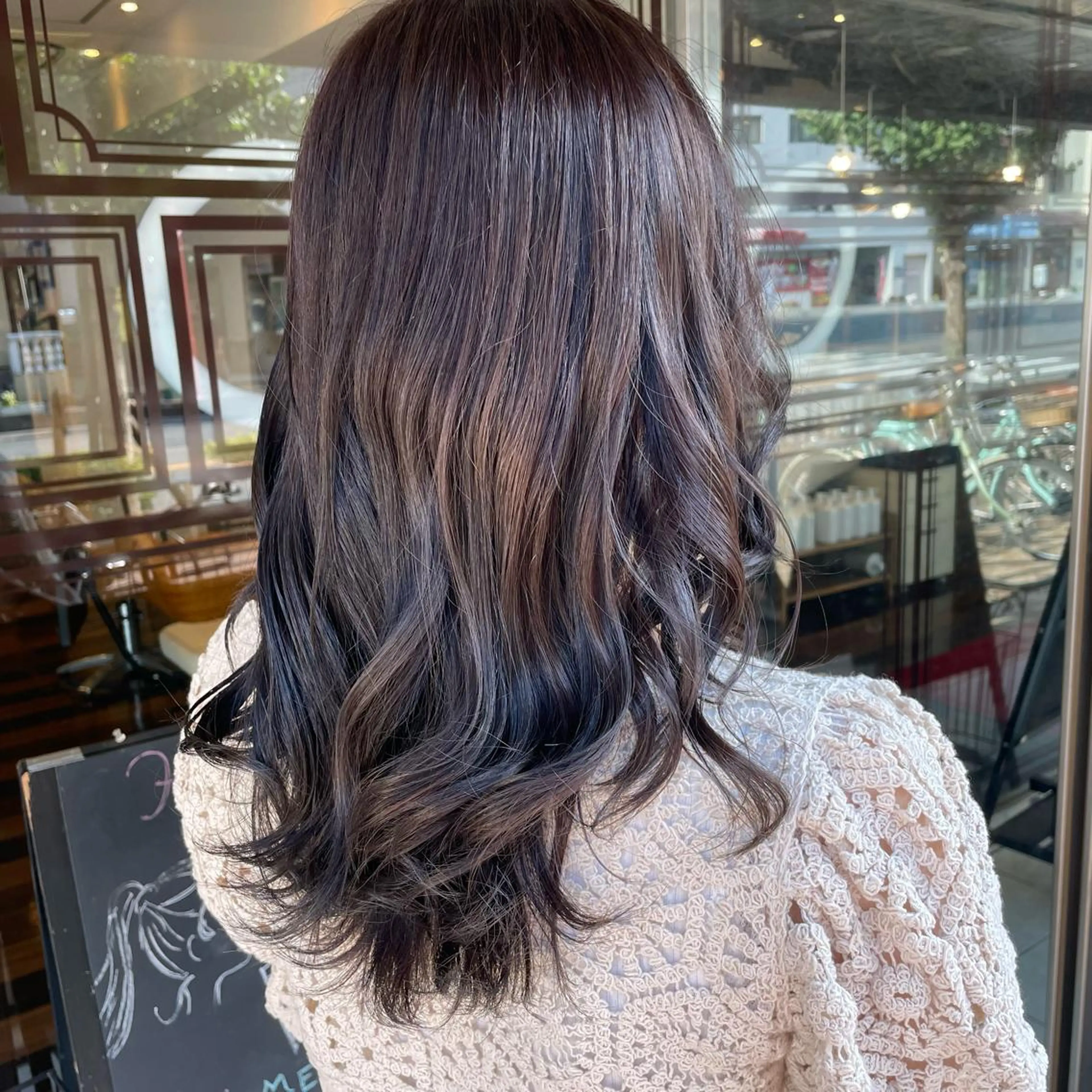 セミロング ふるはし みなのヘアスタイル