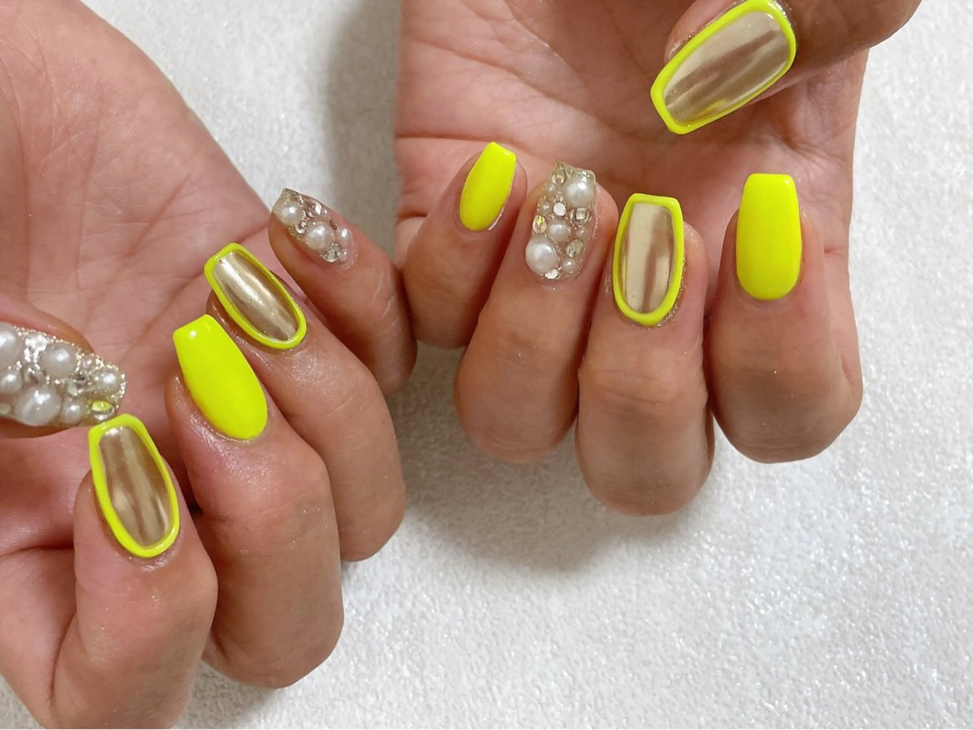 ネイル オーロラネイル フットネイル フレンチネイル ジェルネイル マグネットネイル ハンドネイル kiki nail 二子玉川のネイルデザイン