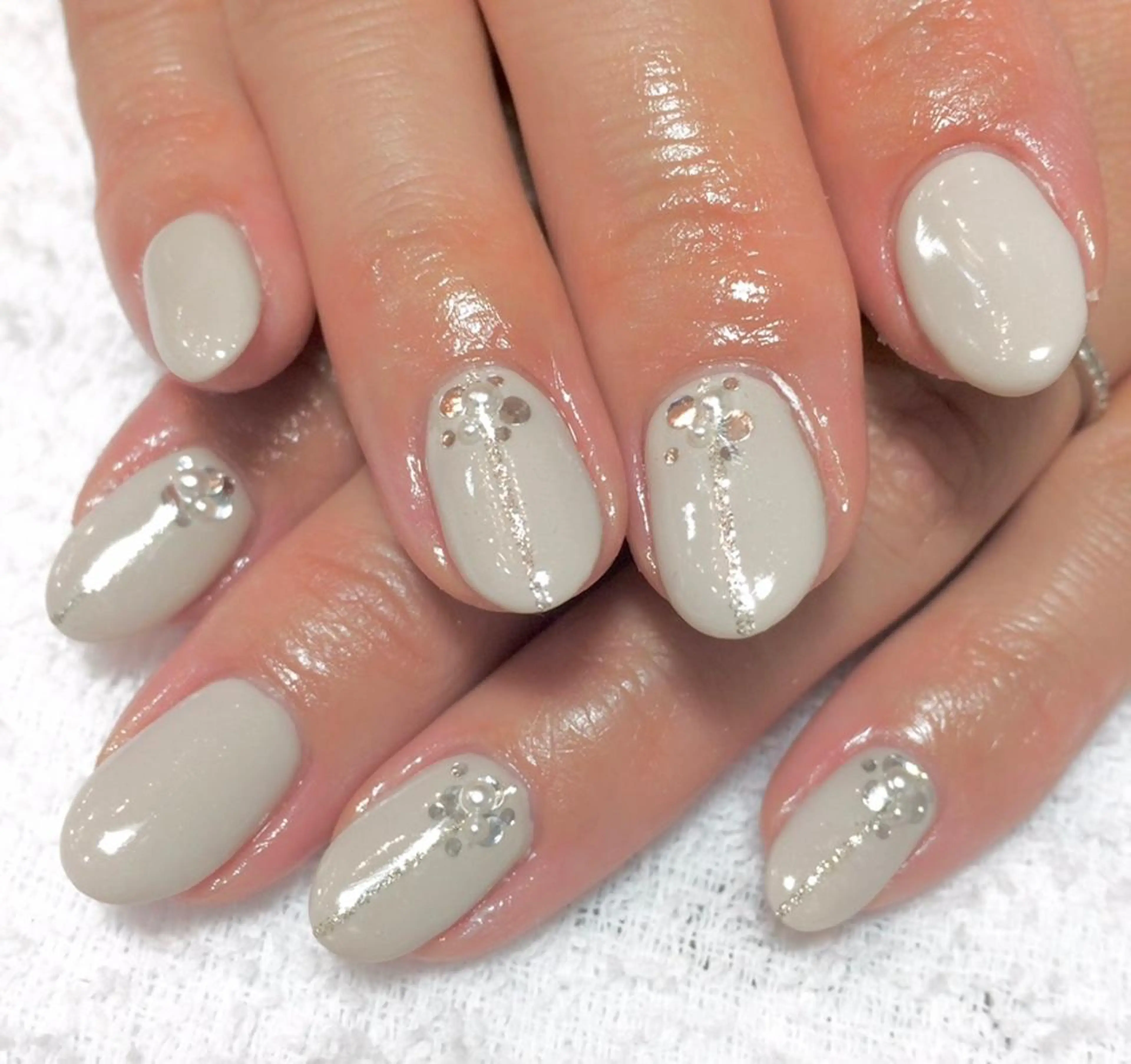 ネイル nail atelier new moon所属・森 貴子のネイルデザイン