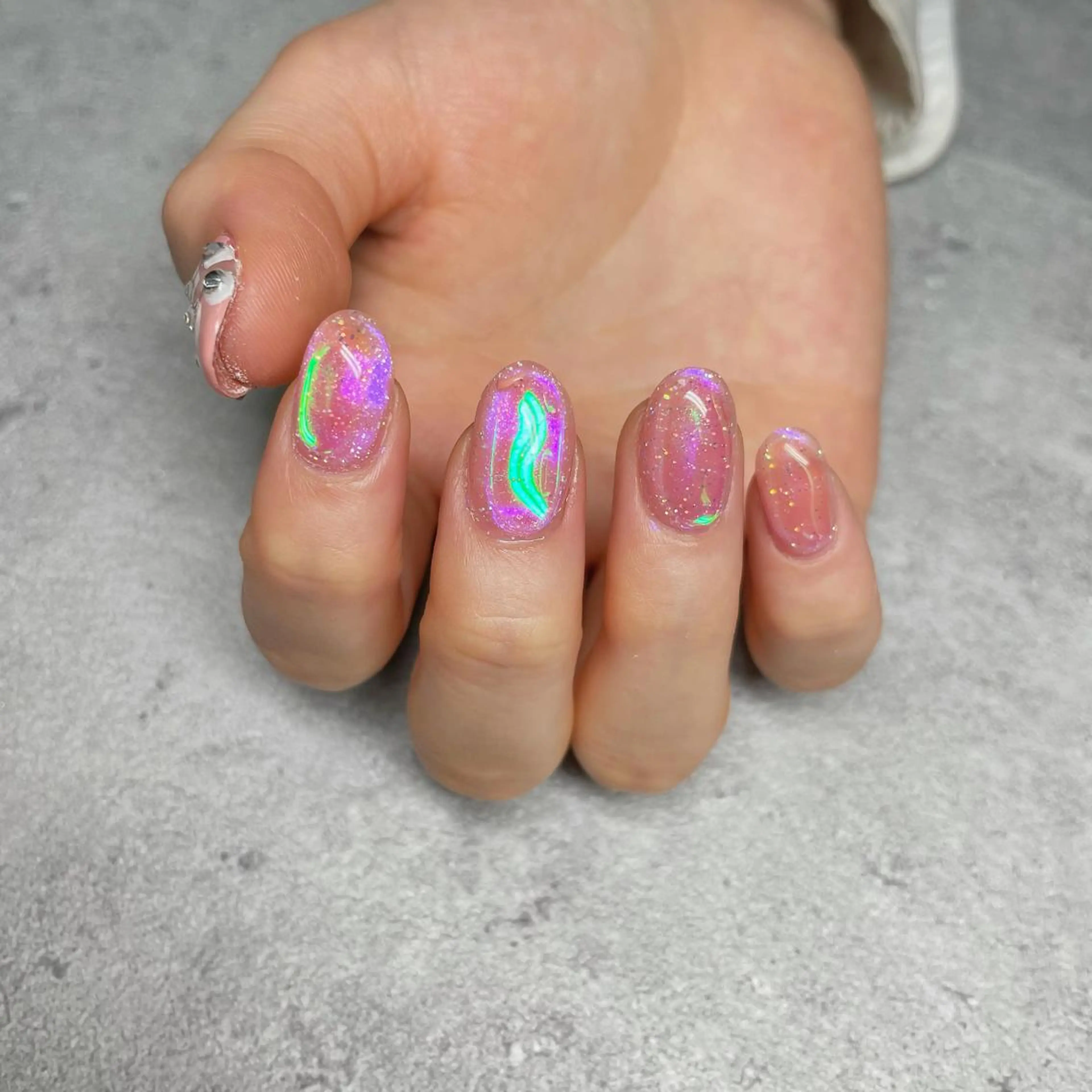 ネイル Aleum所属・Nail Salon Aleumのネイルデザイン