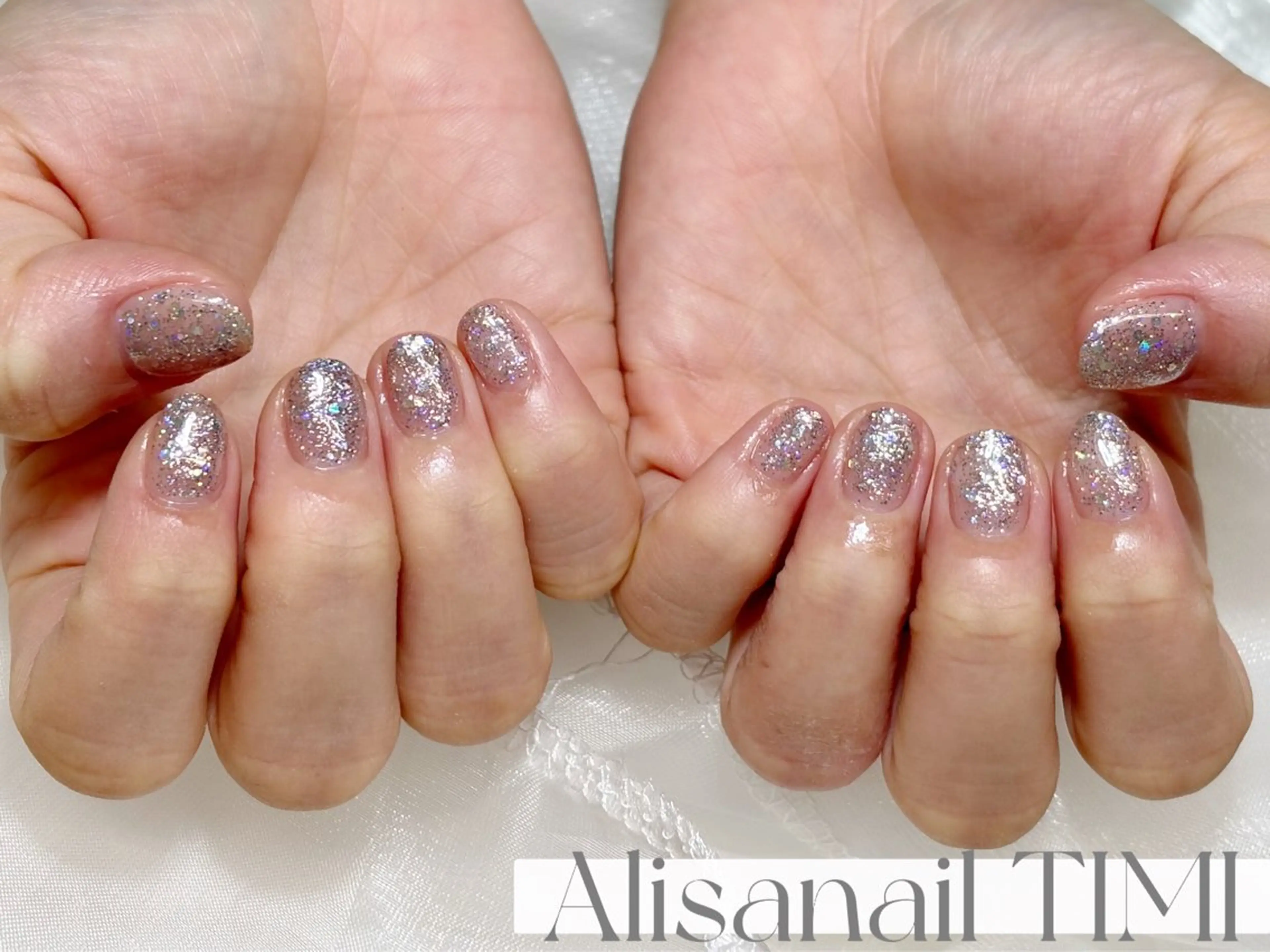 ネイル キラキラネイル ワンカラーネイル ハンドネイル Alisa nail Timiのネイルデザイン
