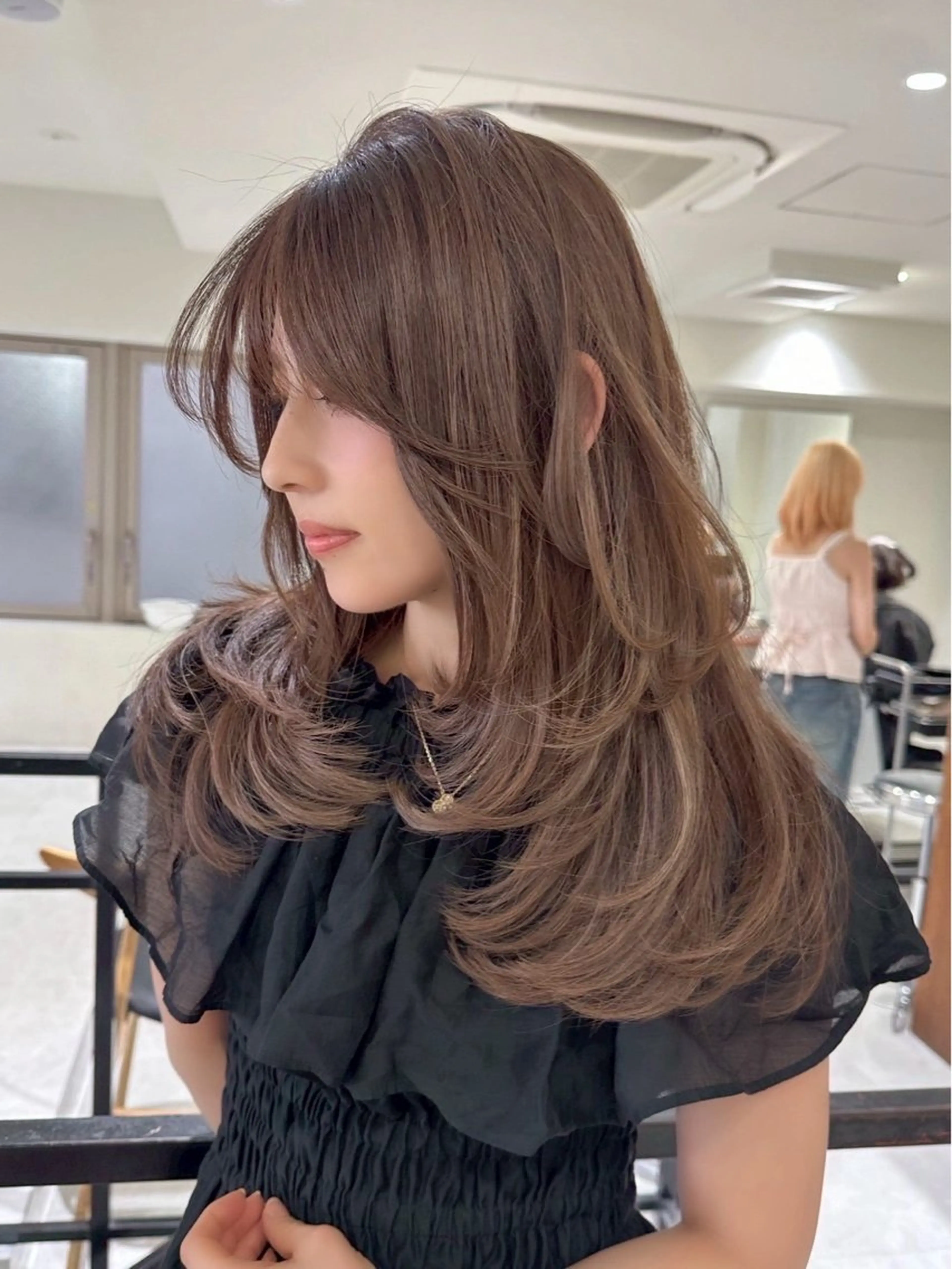 ロング カラー ヘアアレンジ ヘアカラー ✨レイヤーカット/透 名感カラー特化✨のヘアスタイル