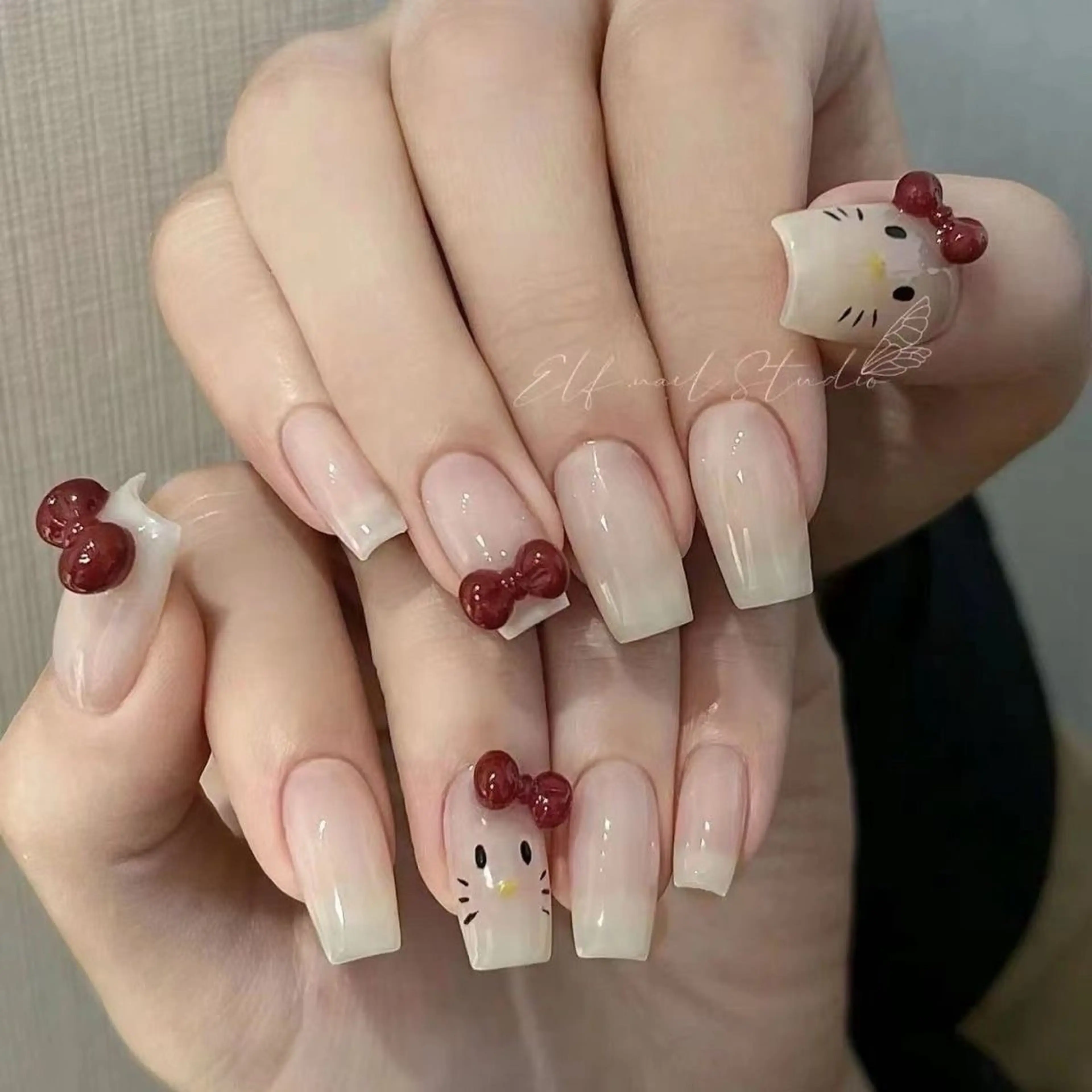 ネイル ハンドネイル 🌈 Laule'aのネイルデザイン