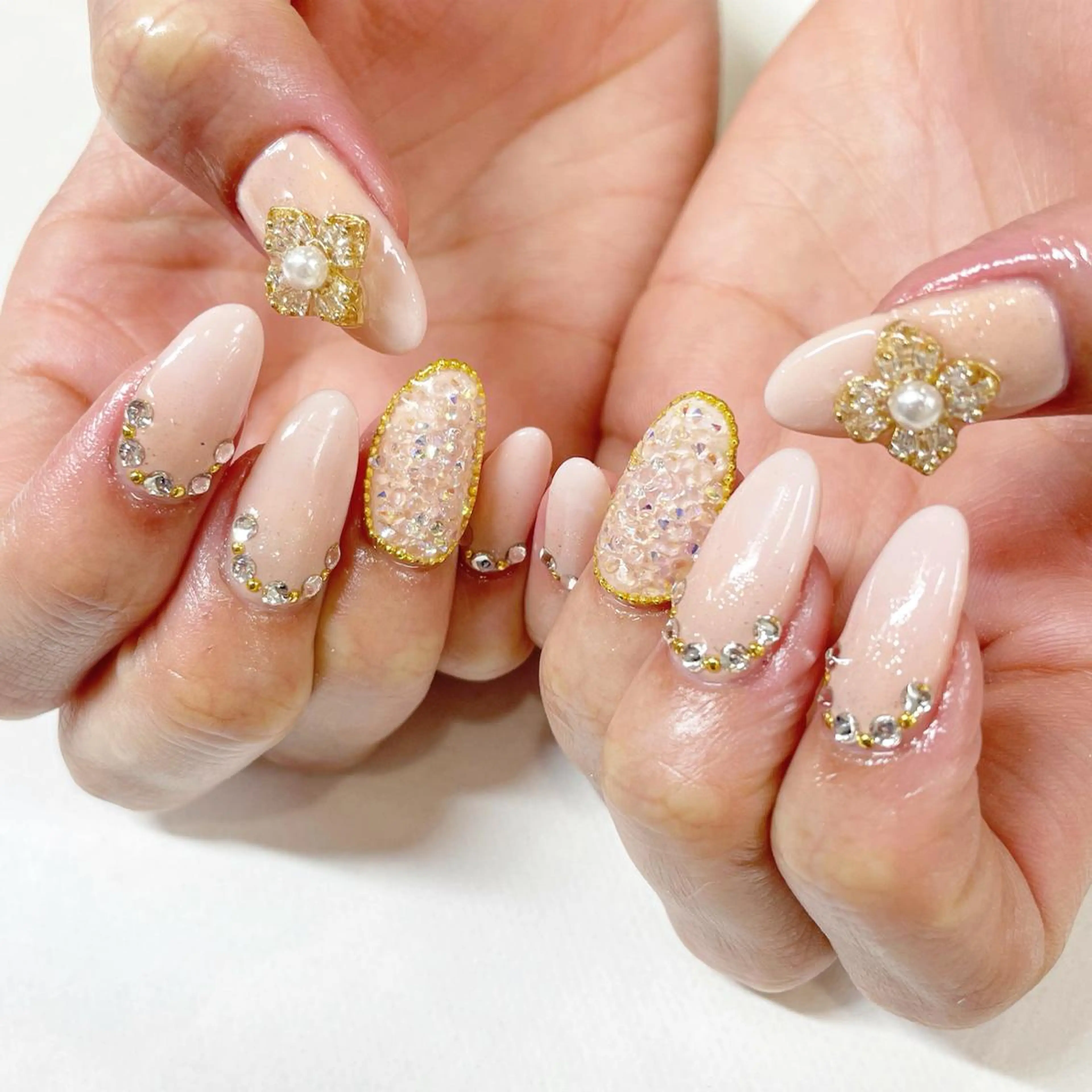 ネイル キラキラネイル ハンドネイル Minami 🍓のネイルデザイン