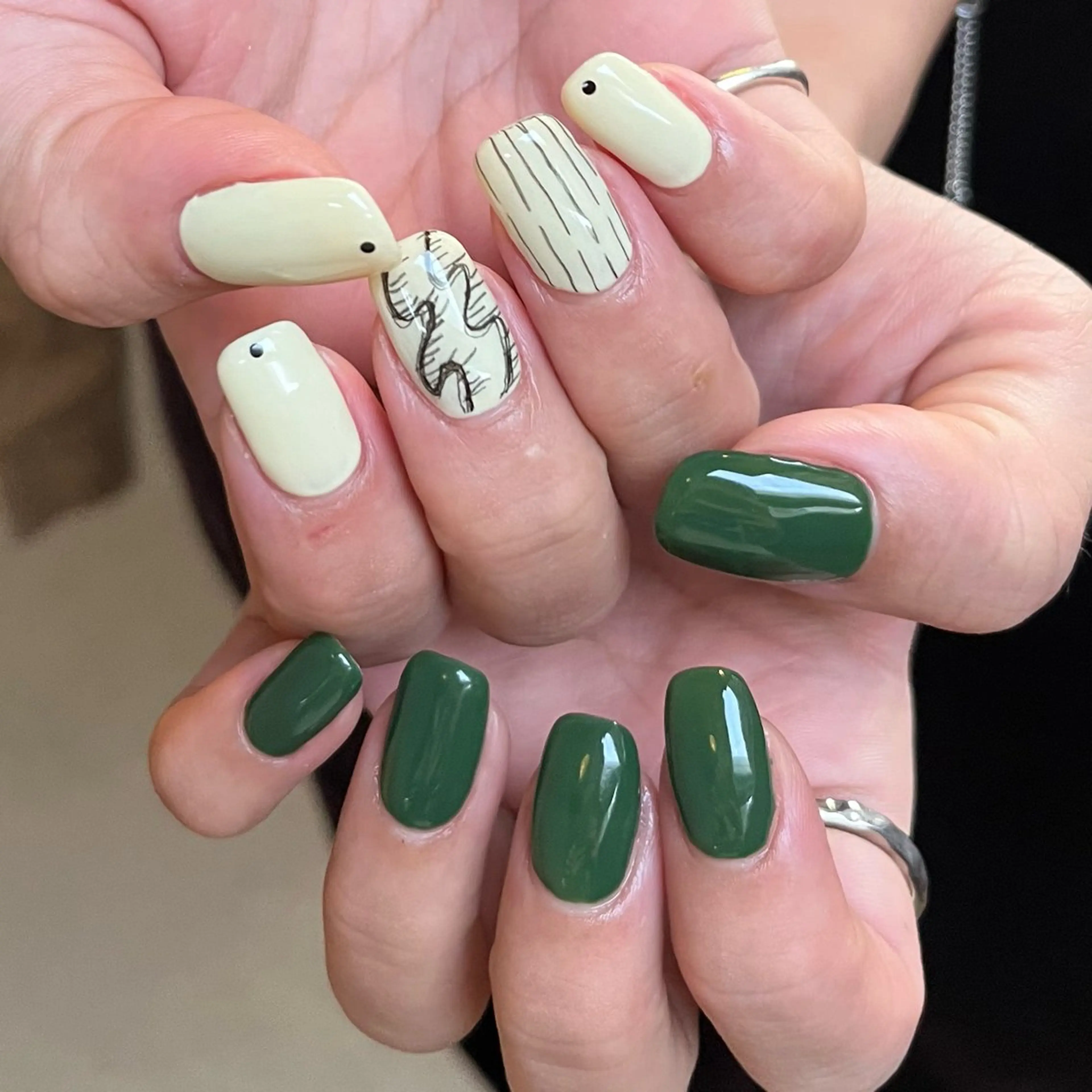 ネイル アートネイル グリーン 持ち込み ハンドネイル nail salon O (en)所属・vegh. nail／阿波座のネイルデザイン