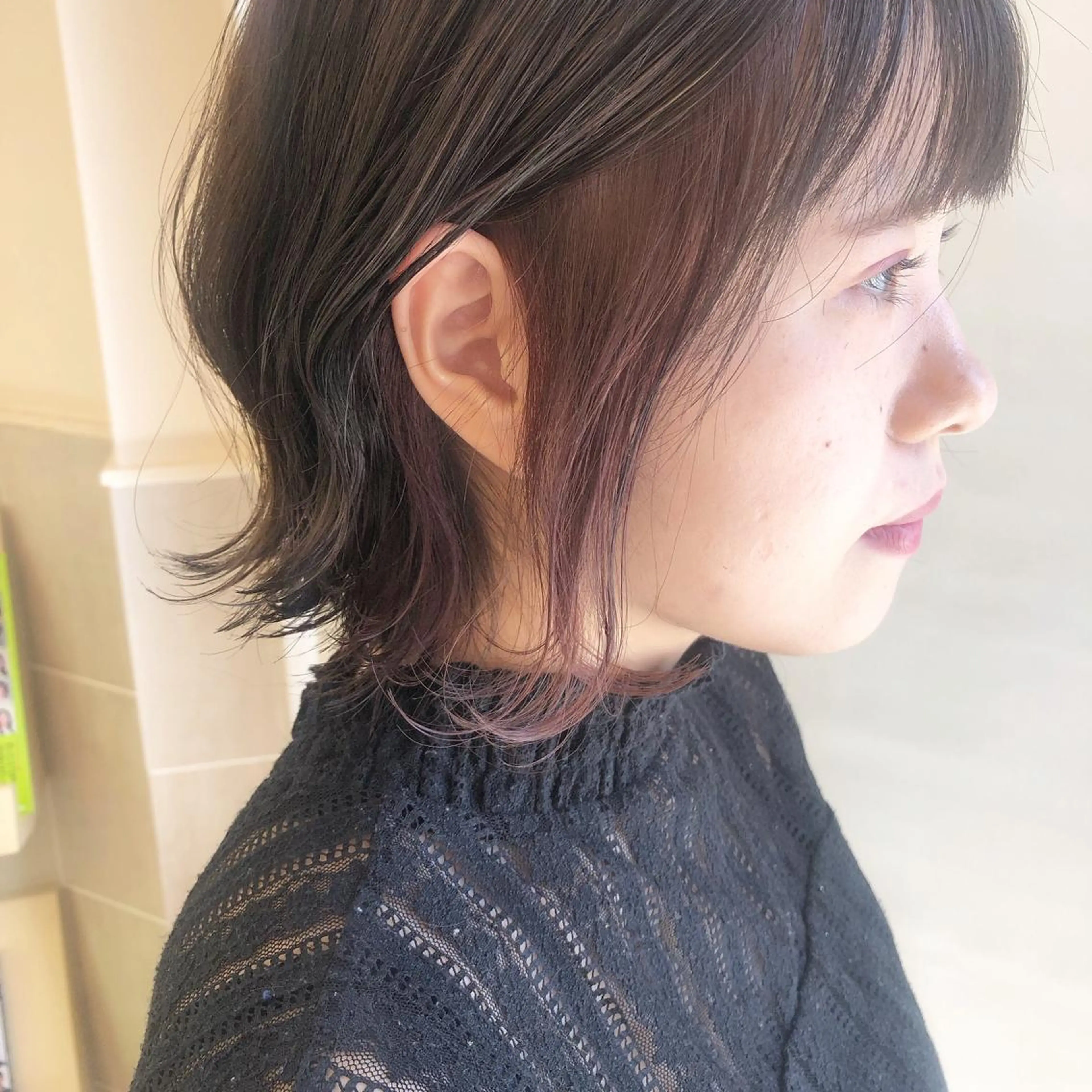 ショート カラー インナーカラー パープルカラー カット ヘアカラー トリートメント 齋藤 咲のヘアスタイル