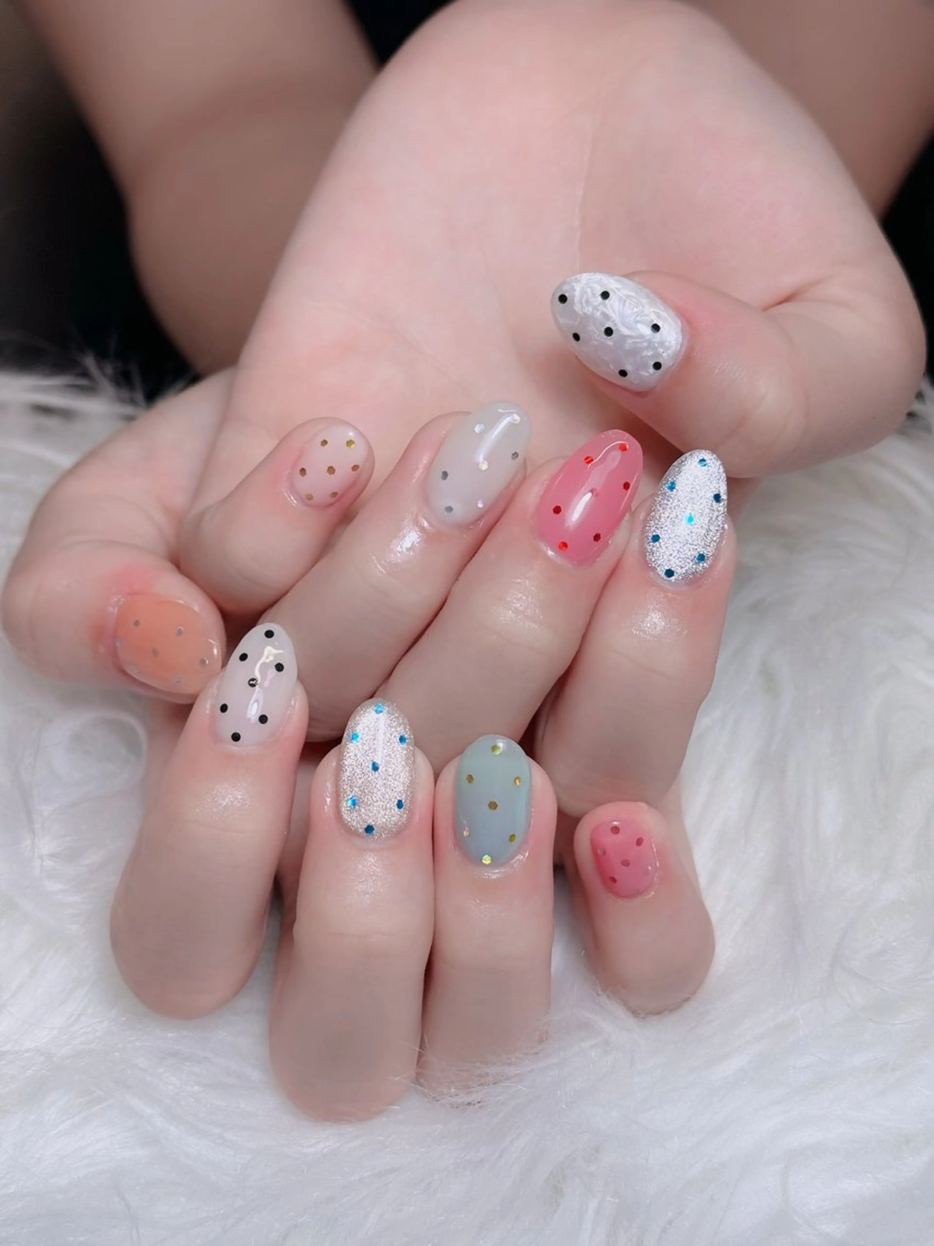 ネイル オーロラネイル チークネイル フットネイル フレンチネイル 韓国ネイル ハンドネイル Lumi Nail 新大久保3‘のネイルデザイン