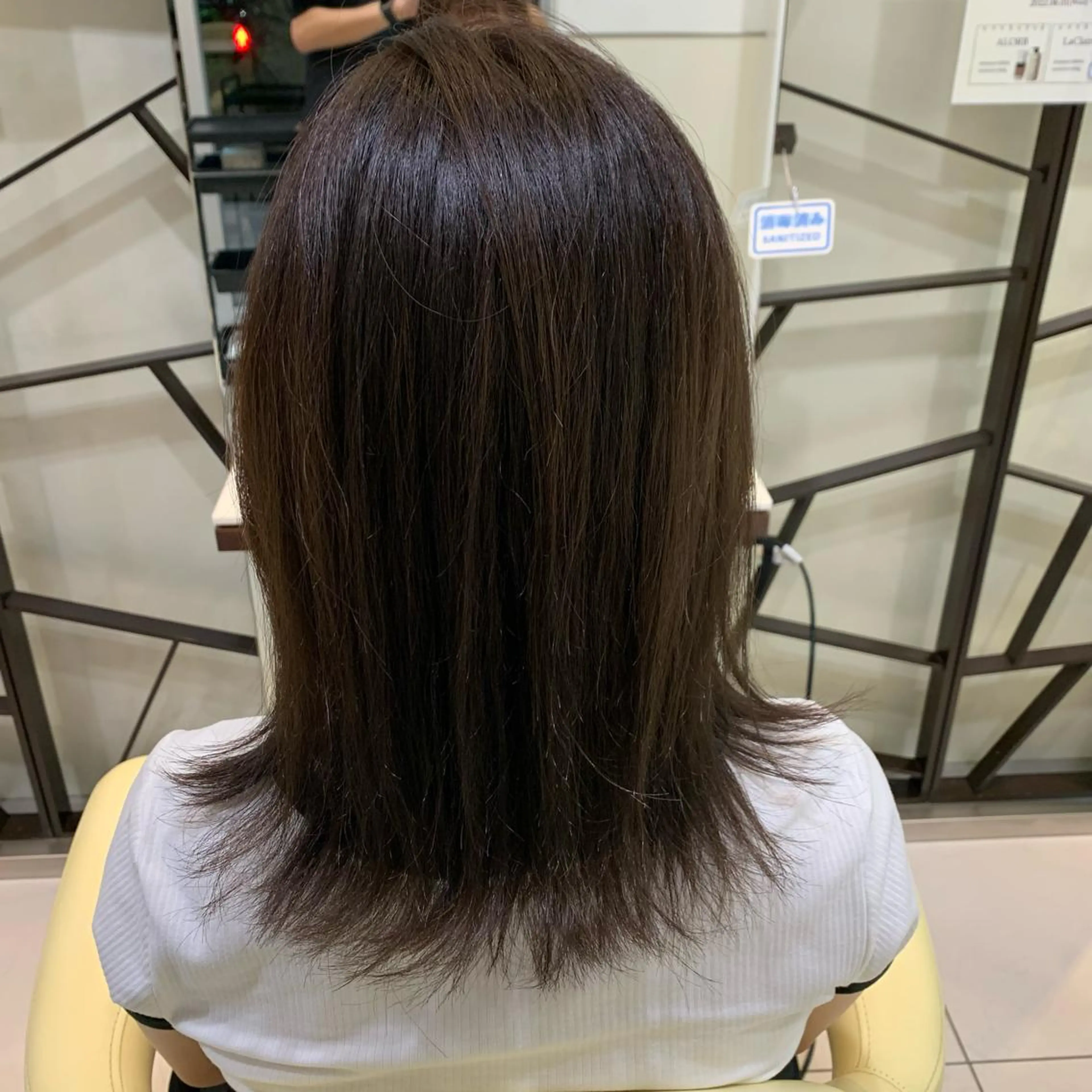 ミディアム カラー グレージュ 🫧髪質改善・美髪 艶髪🫧ニタ シンゴのヘアスタイル