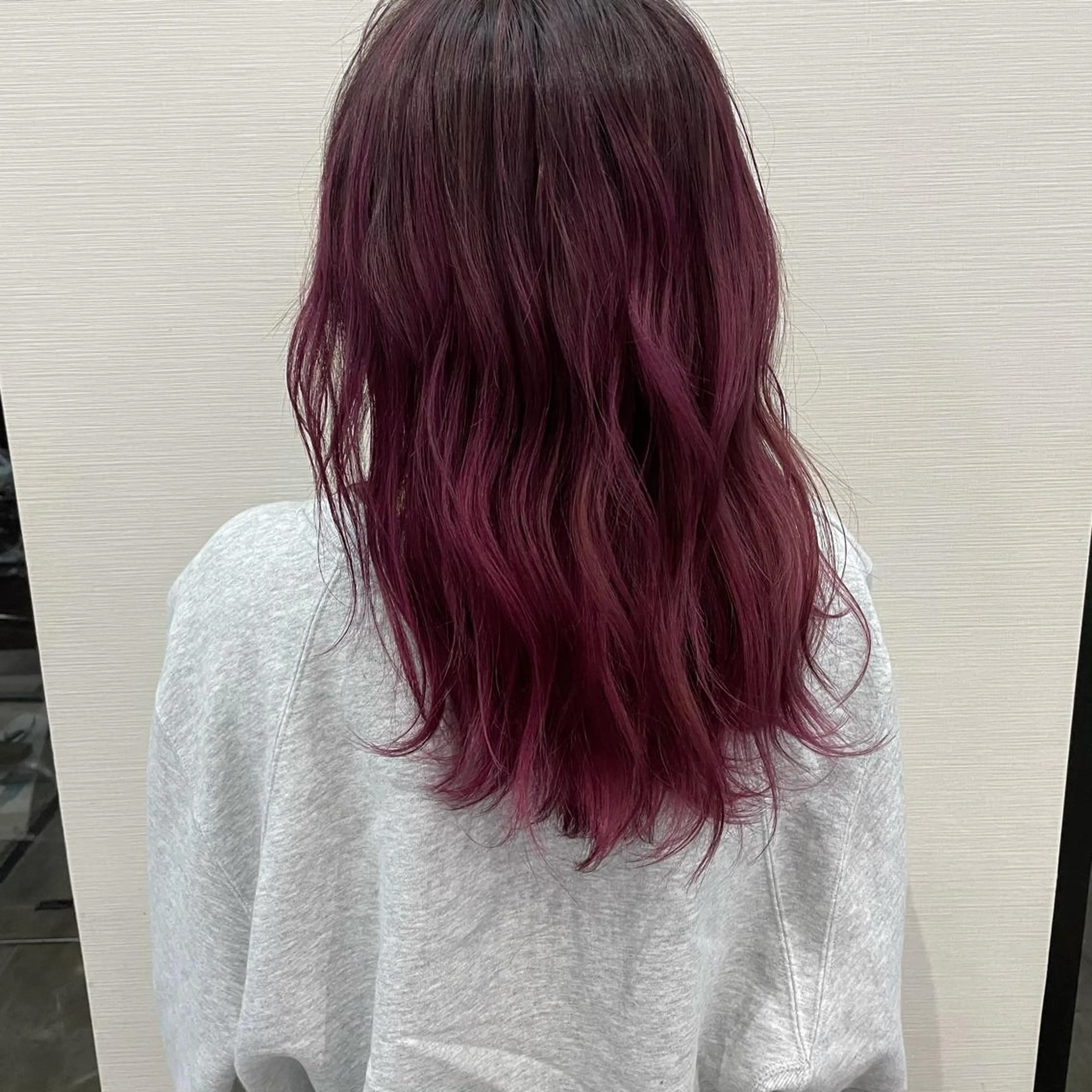 ミディアム カラー グラデーションカラー ハイライトカラー ハイライト Kouta/似合わせ /パーマ/カラーのヘアスタイル