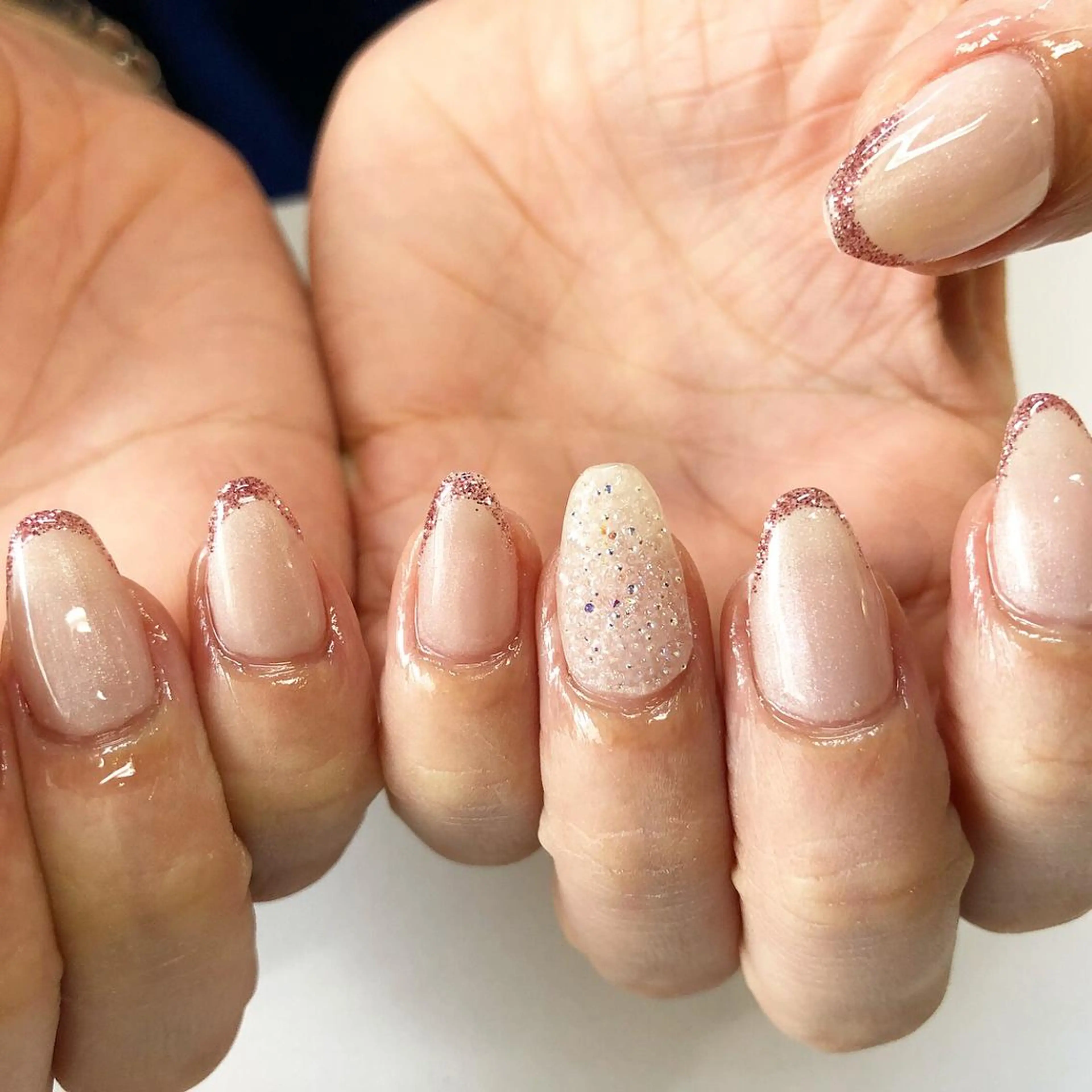 ネイル マツエク・マツパ カラーマツエク オフィスネイル ピンク シンプルネイル esNail&eye イーズネイル＆アイのネイルデザイン