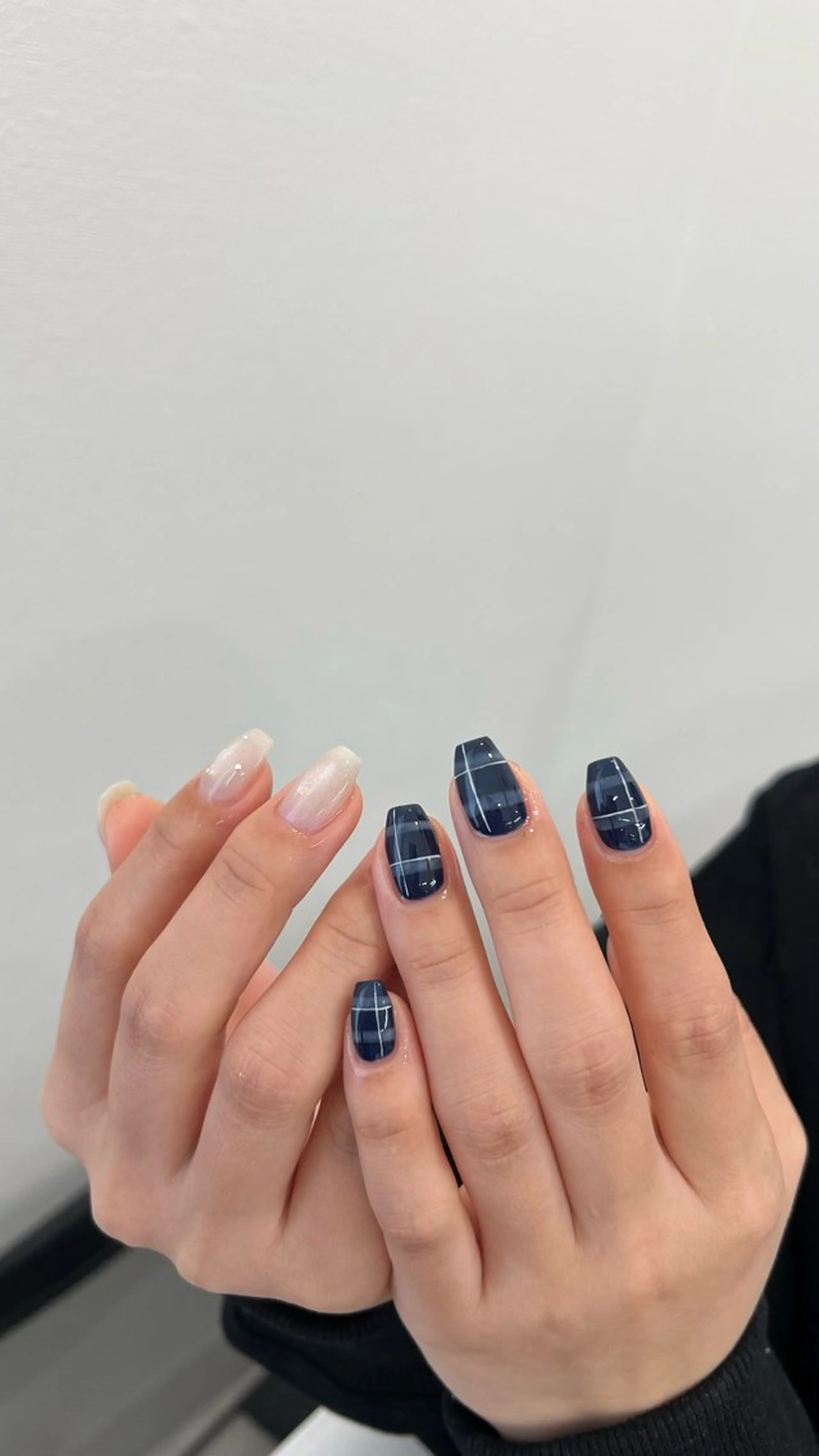 ネイル ネイビー ハンドネイル LAVISH kahoのネイルデザイン