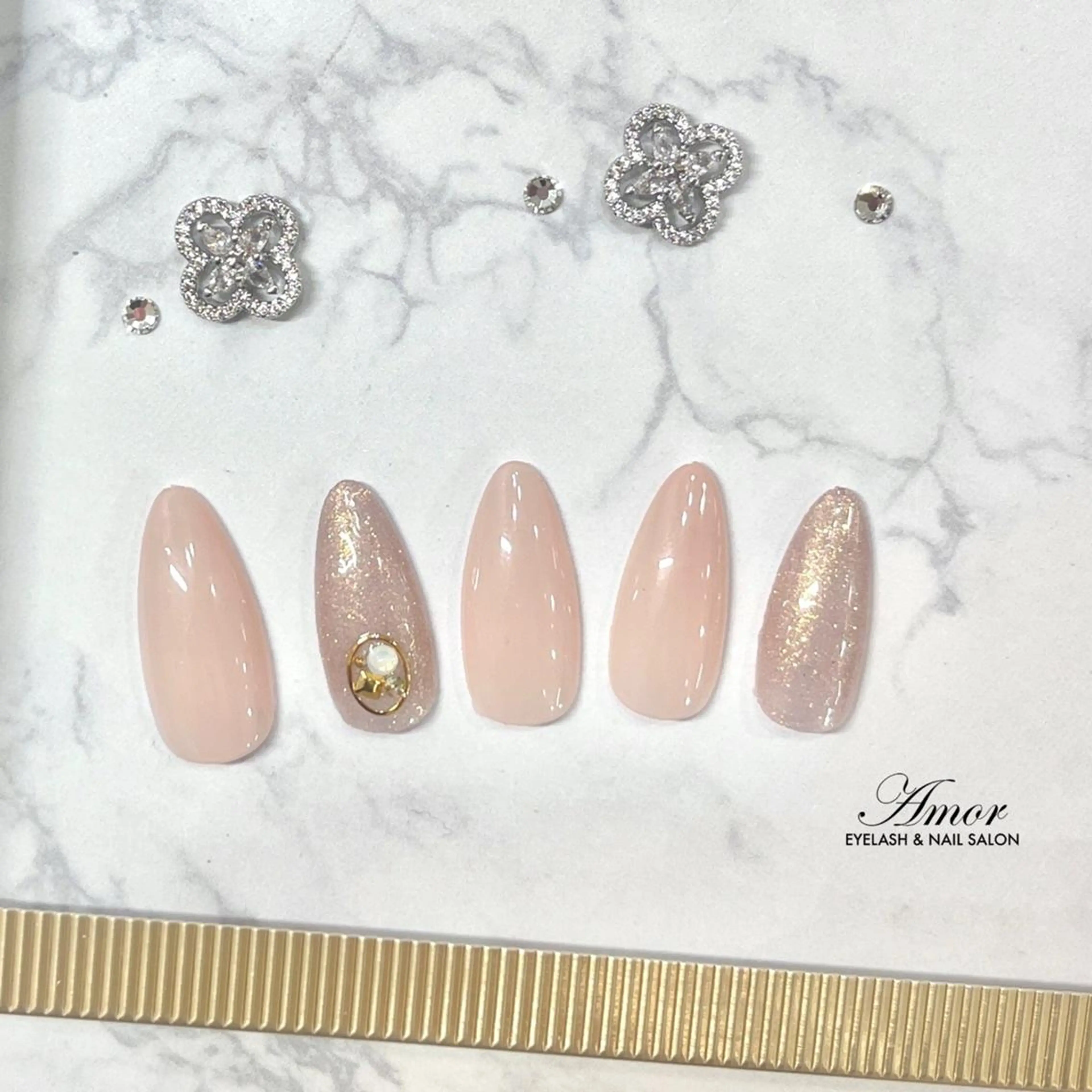 ネイル シンプルネイル ハンドネイル Nailist Takahashiのネイルデザイン